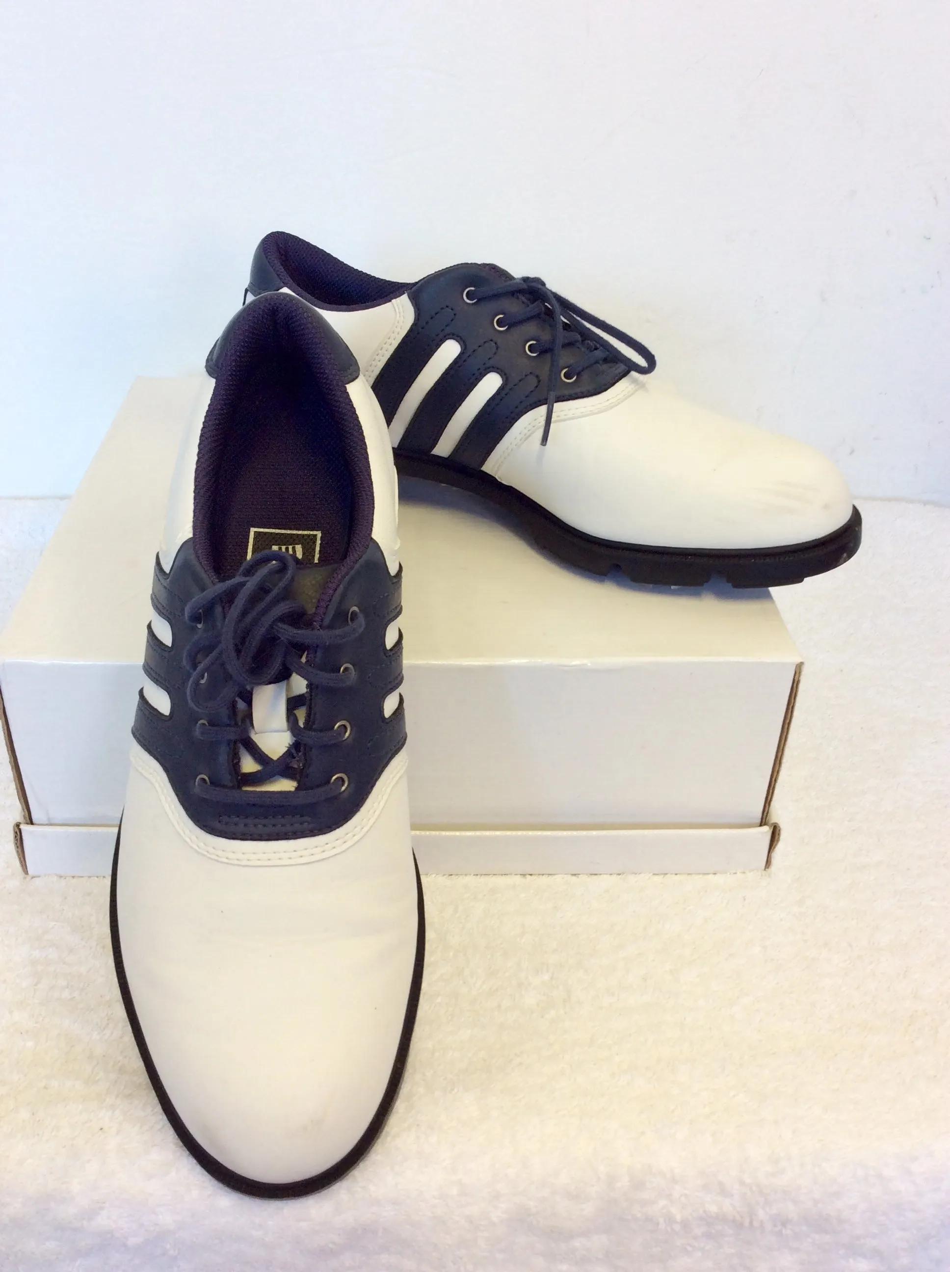 ADIDAS NAVY BLUE & WHITE LACE UP GOLF SHOES SIZE 7/40 Cheetah Adidas Shoes