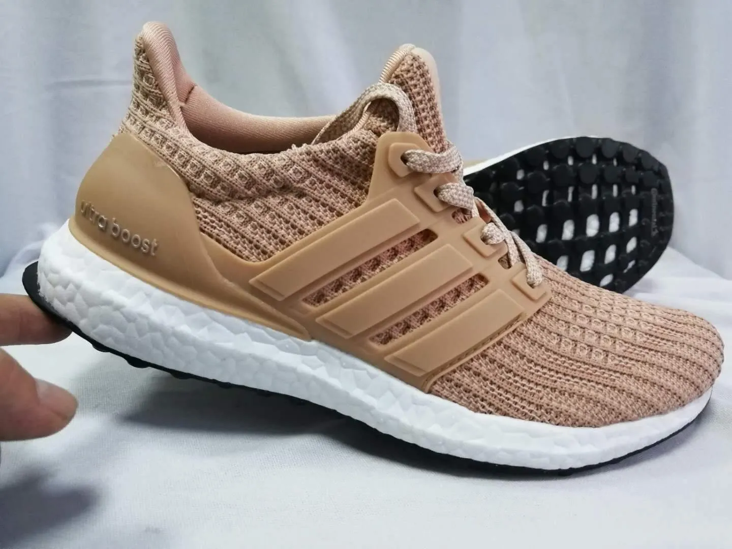 Adidas Ultra Boost 4.0 Popcorn White/organe ( Women) Asics 4mm Drop Shoes