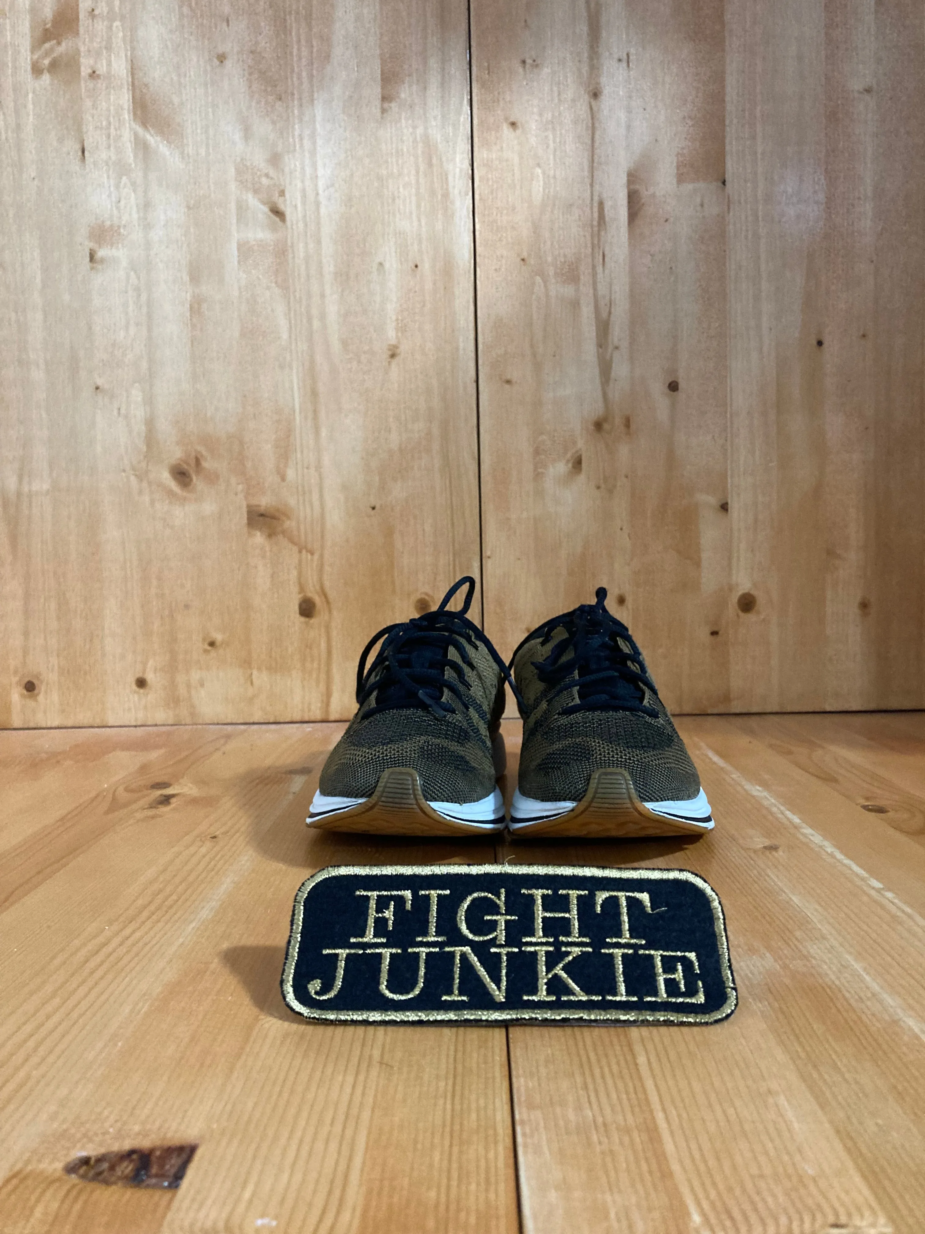 Asics Shoes 360 NIKE FLYKNIT TRAINER Youth Size 5.5 Running Training Shoes Sneakers Golden Beige AH8396-203