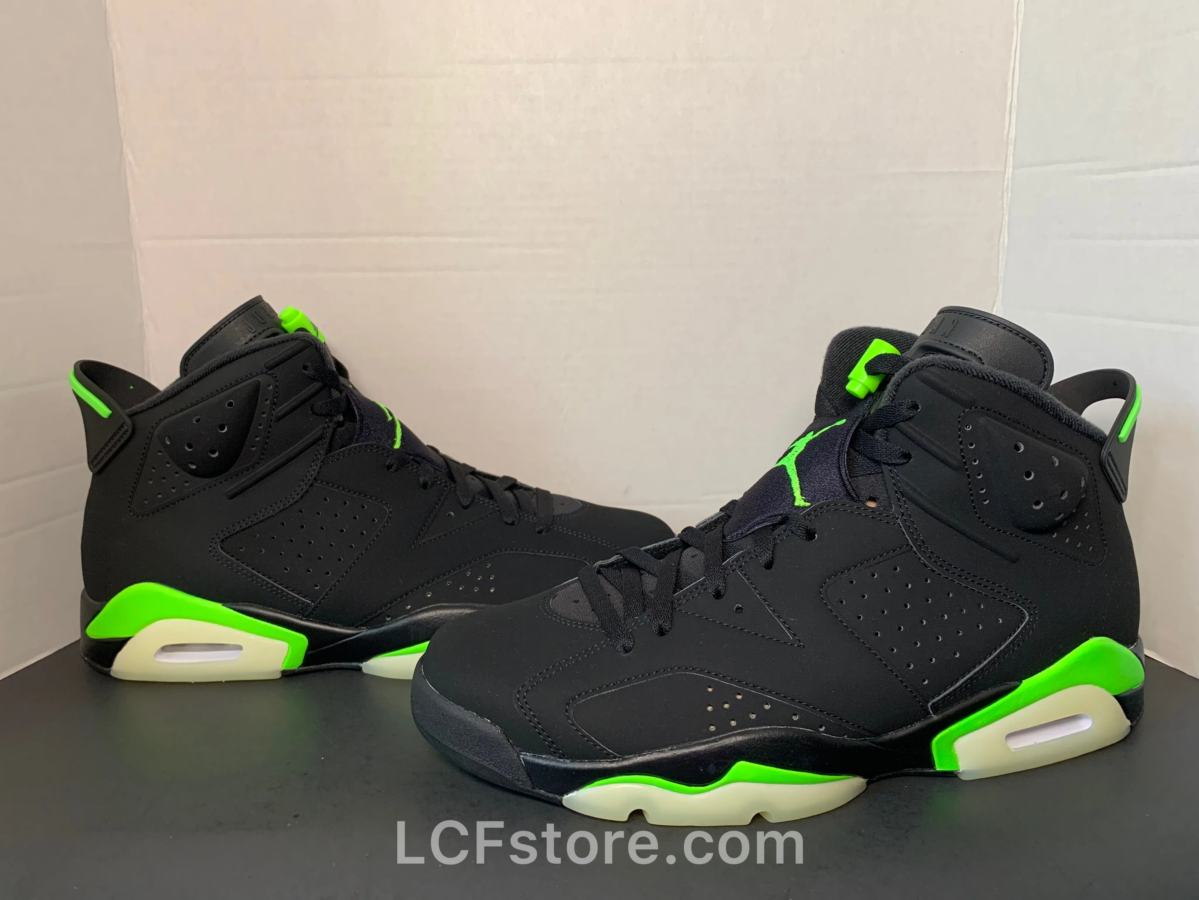 Nike Air Jordan 6 Retro "Electric Green" Asics Gel-nimbus 26 Running Shoes Review
