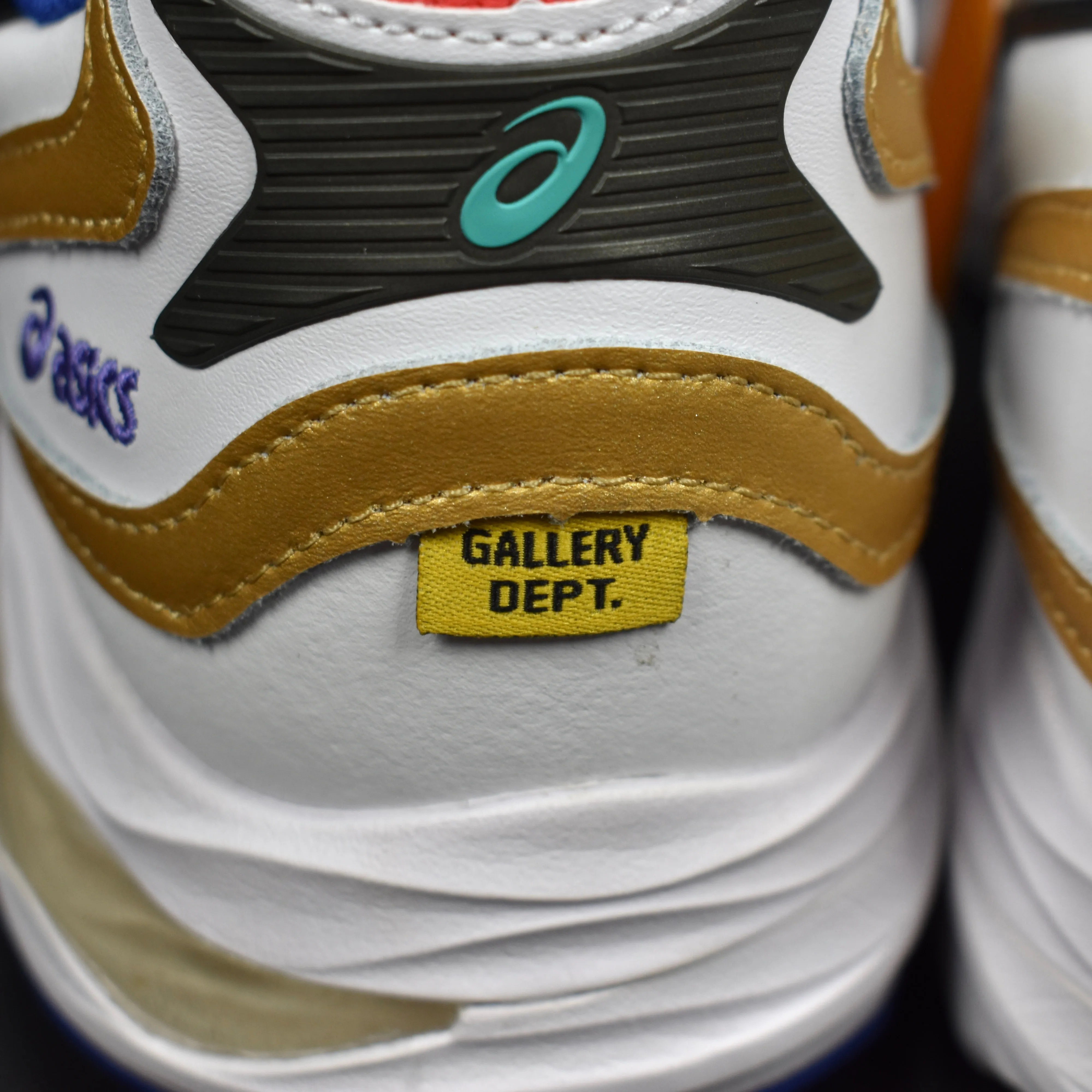 Asics Wreslting Shoes Asics x Gallery Dept. - Gel-K1011 Sneakers  (White/Multi)