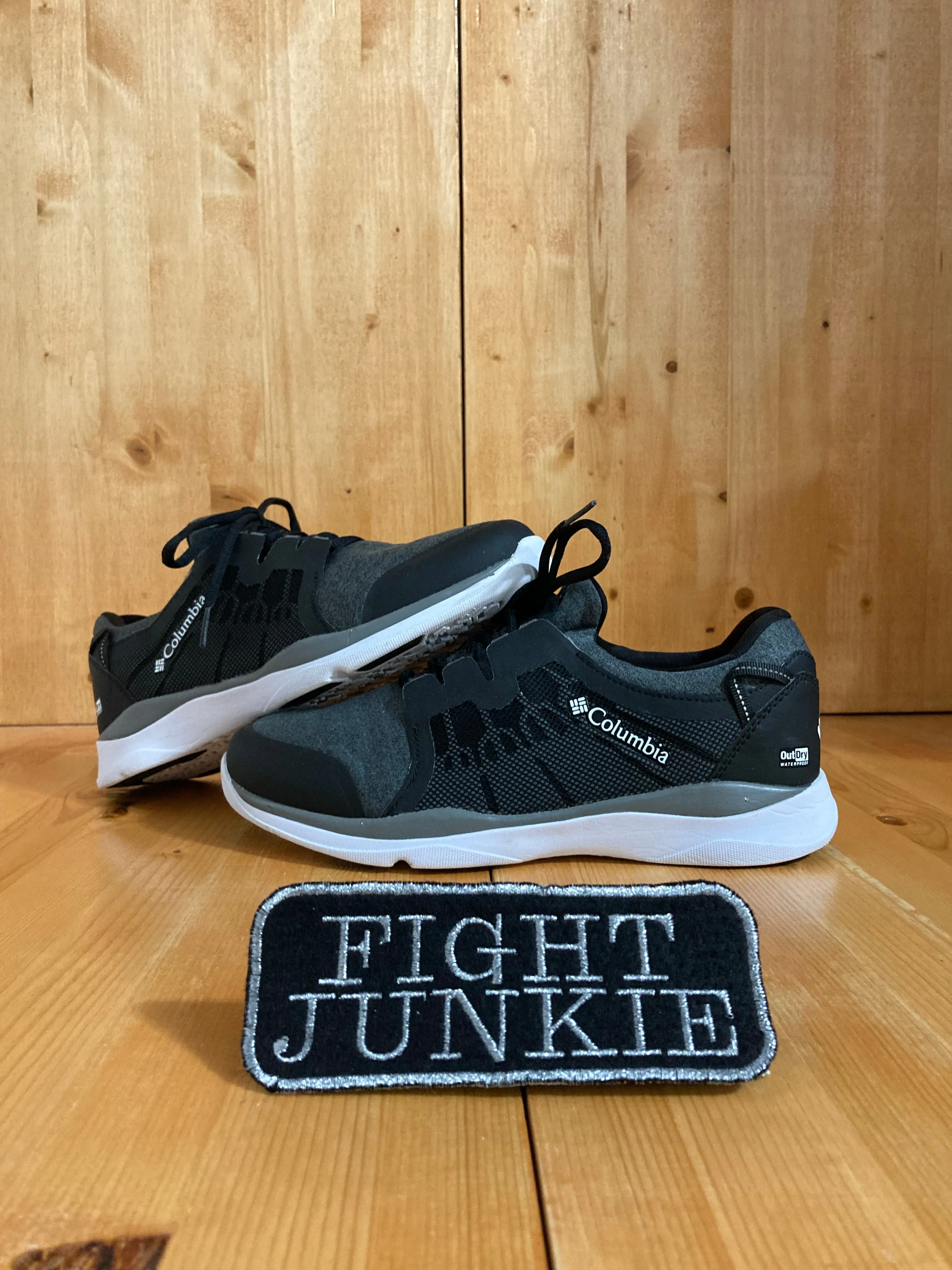 Shoe Spray Target COLUMBIA TECHLITE OUT DRY Women's Size 9 Waterproof Shoes Sneakers Gray & Black