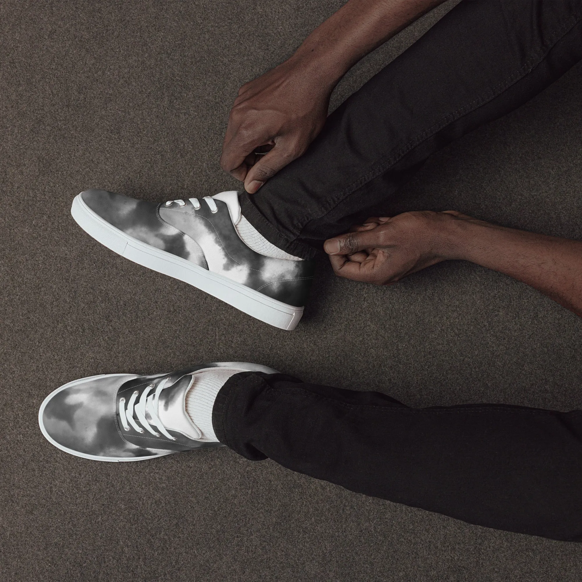 Best Winter Hiking Boots Grey Tie Dye Men's Sneakers, Abstract Best Designer Mens Lace-up Canvas Shoes (US Size: 5-13)