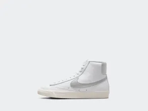 Nike Blazer Mid 77 Ess W DQ7574-100 Asics Gel Flux Running Shoes