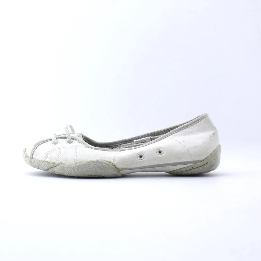 NATURALIZER SPORT Casual Corner Shoes