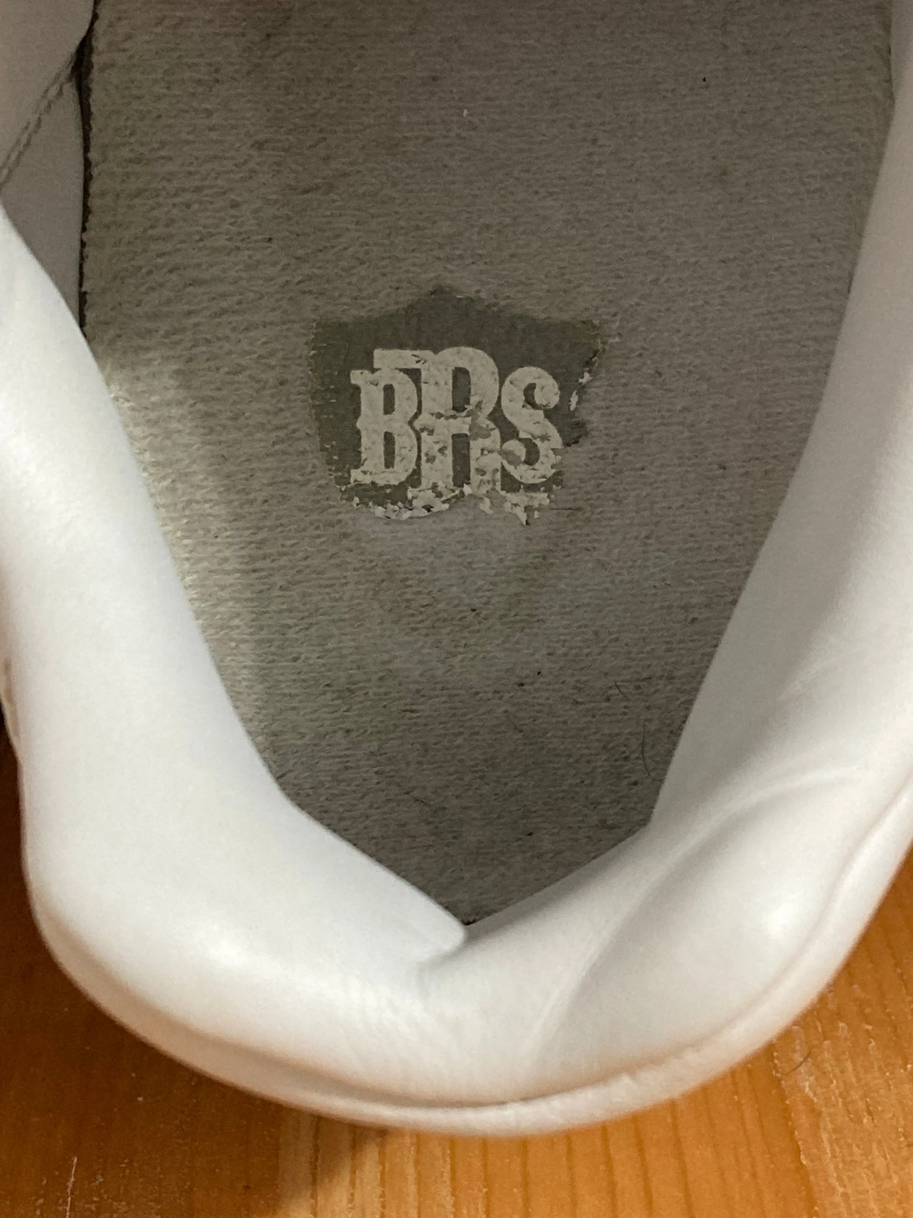 Asics Overpronation Shoes NIKE COURT TRADITION 2 Women Size 9.5 Tennis Shoes Sneakers Triple White