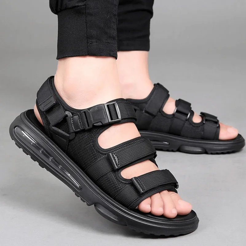 Closed Toe Flat Sandals Fashion Men's Breathable Non-Slip Sandals / Luxury Male Soft Outdoor Sandals