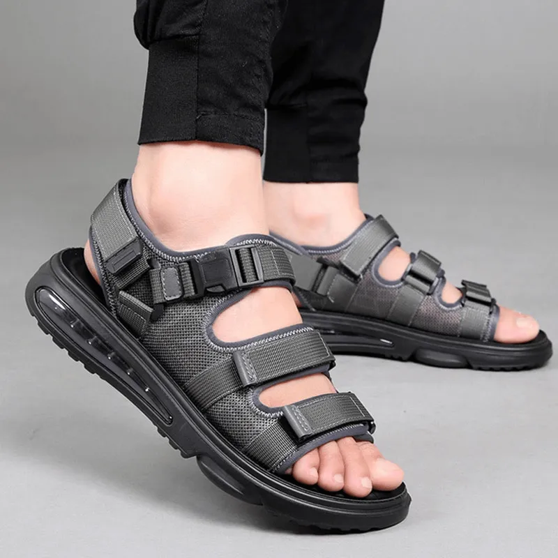 Fashion Men's Breathable Non-Slip Sandals / Luxury Male Soft Outdoor Sandals Sandals Good For Flat Feet