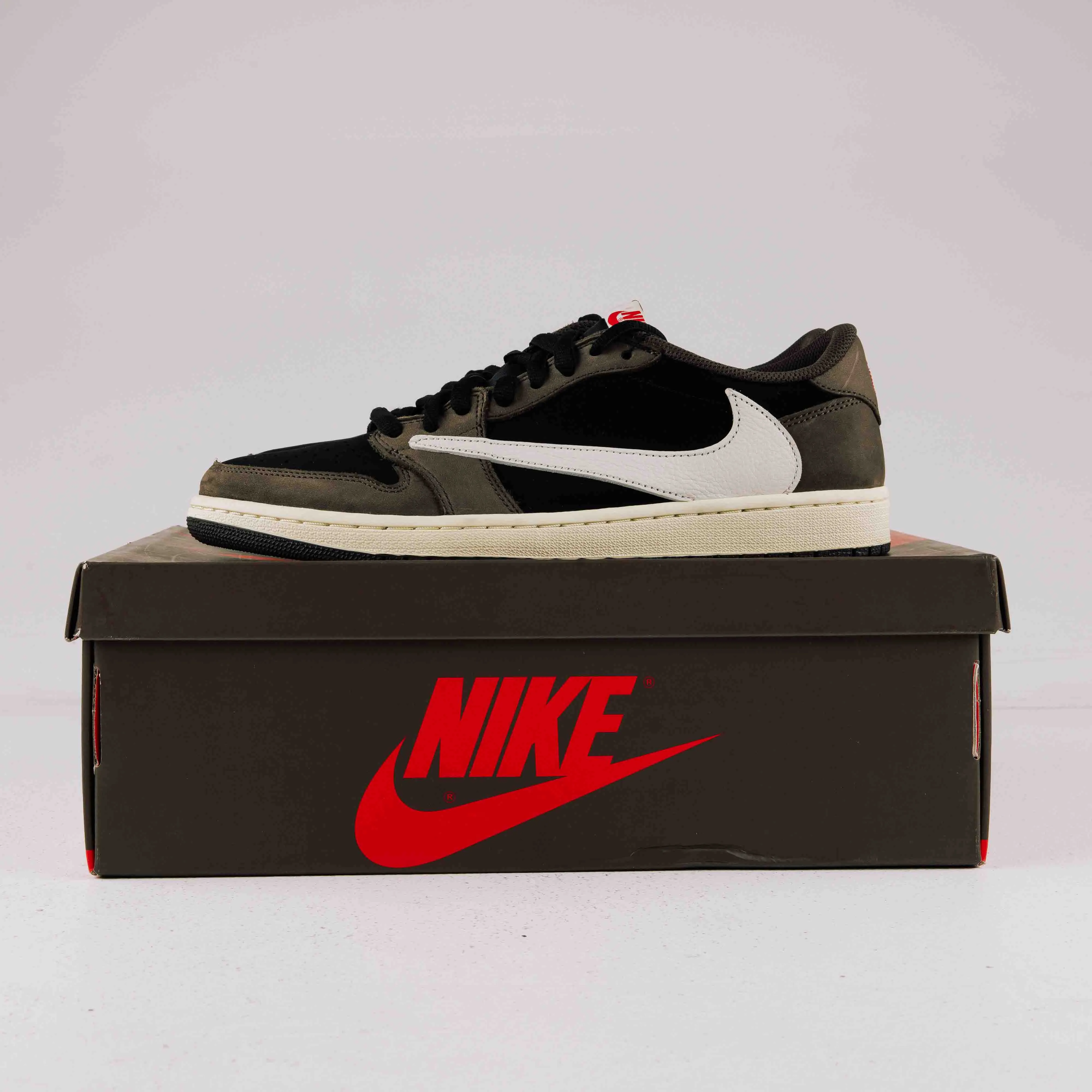 Asics Aggressor Wrestling Shoes Review Jordan 1 Retro Low OG SP Travis Scott Mocha - Used - 2564