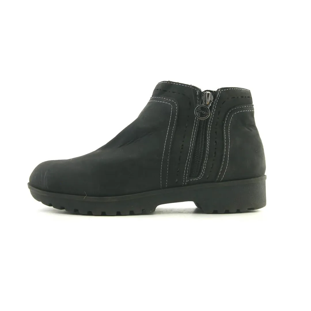 JSPORT . Cavender's Casual Shoes