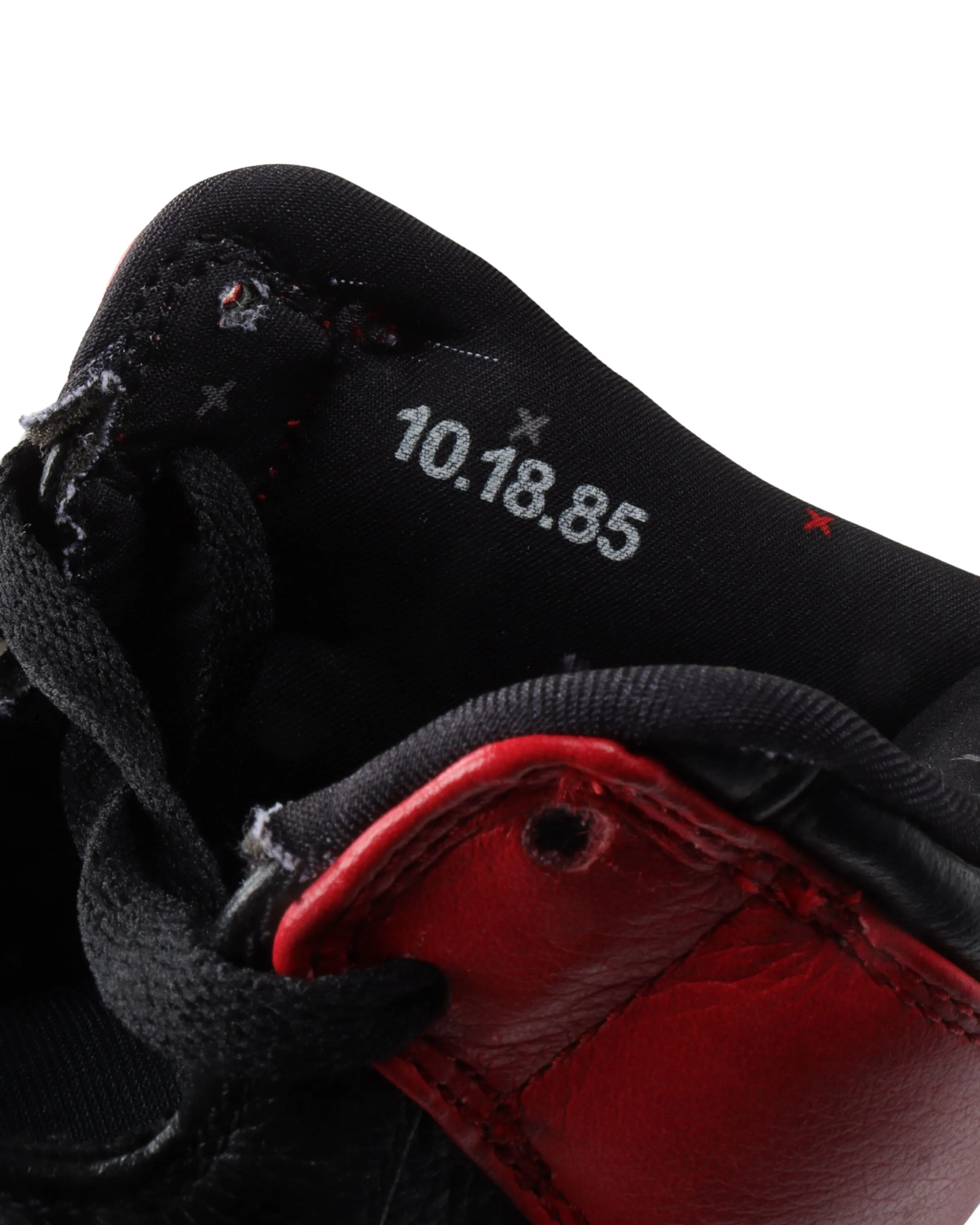 Asics Novablast 5 Running Shoes Air Jordan 1 Banned (2011)