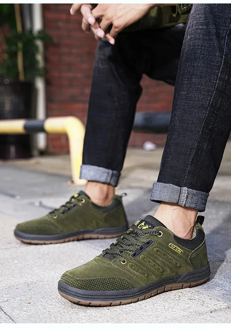 Men Outdoor Casual Flat Shoes Classic Style Hiking Shoes Wear Resisting Anti-Skid Walking Middle Aged Male Jeans Footwear Winter Sale Hiking Shoes