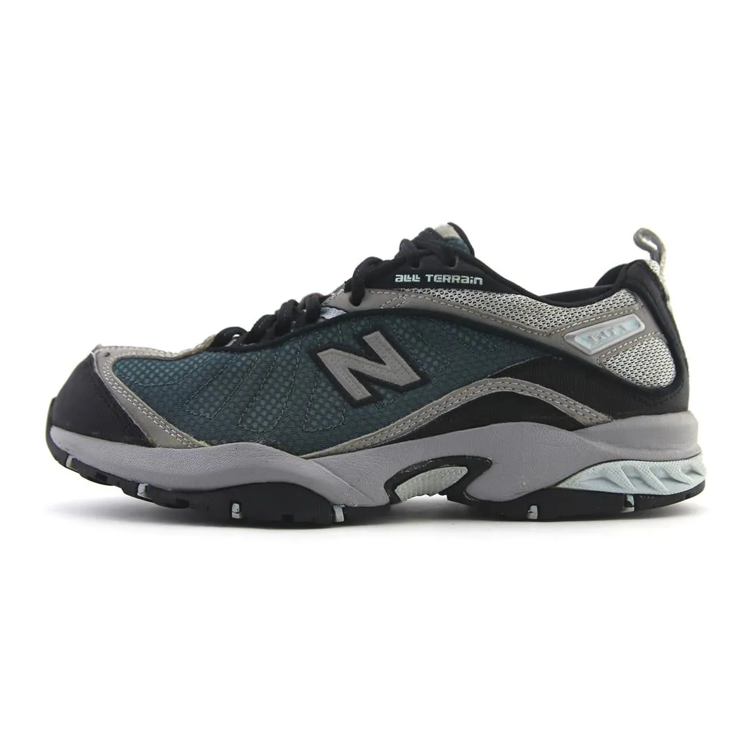 Running Shoes 10.5 NEW BALANCE 607