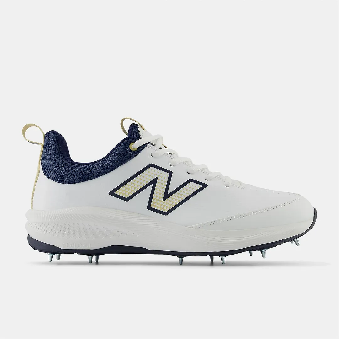 New Balance 1906 Protection Pack White New Balance CK4030 v5 Spike Cricket Shoes 2024