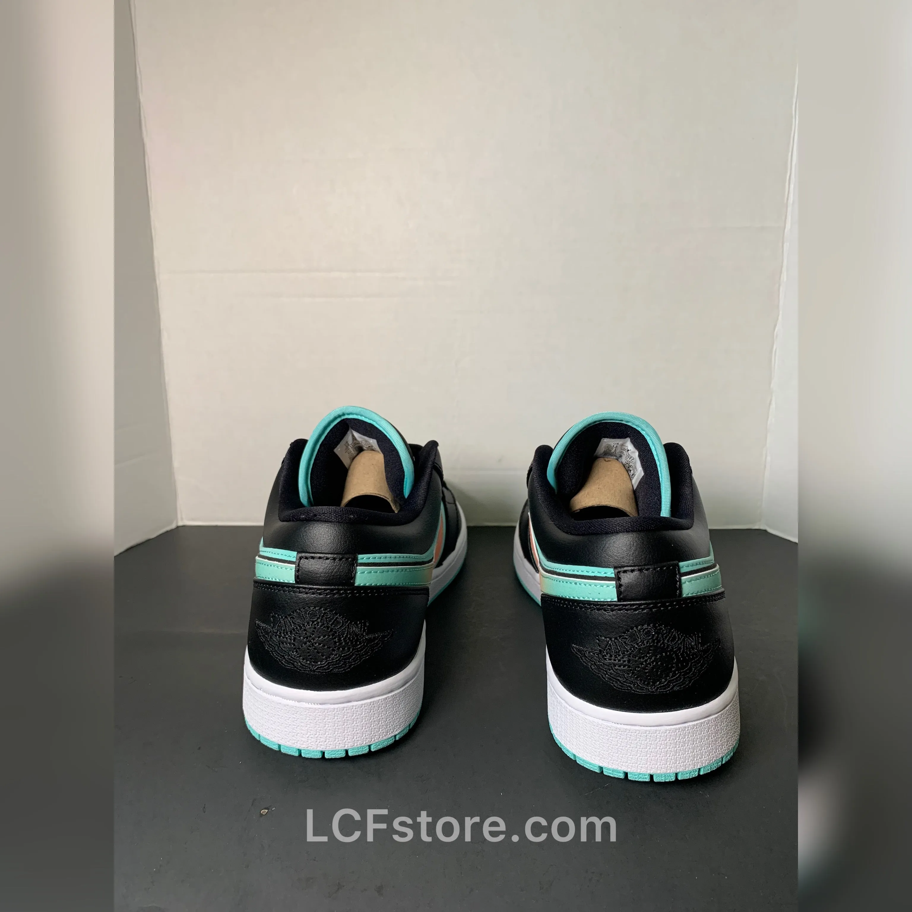 Asics Gel Rocket Volleyball Shoes Nike Air Jordan 1 Low SE "Tropical Twist"