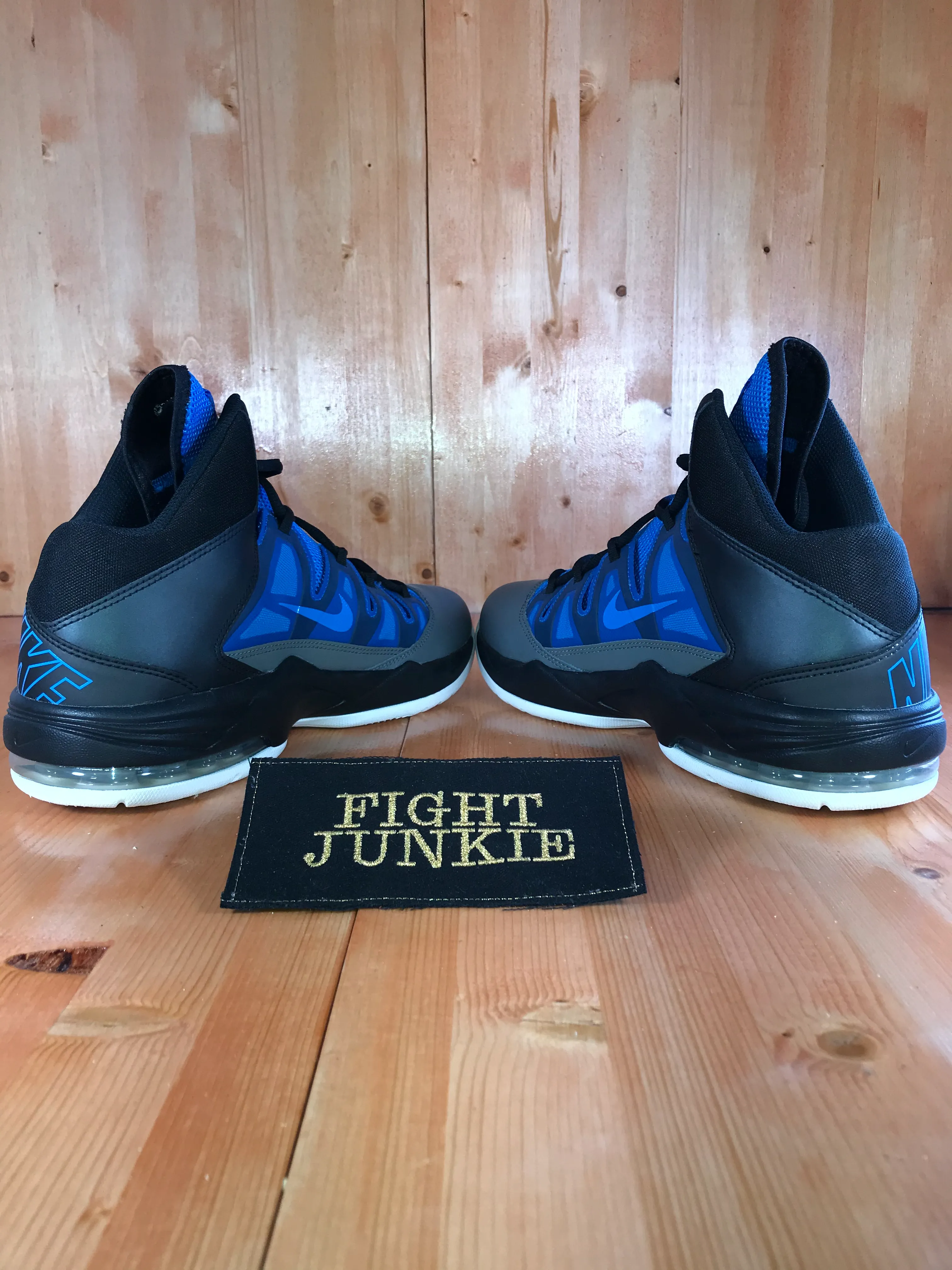 Asics Dance Shoes NIKE AIR MAX STUTTER STEP Men's Size 11.5 Shoes Sneakers Blue 599565-005