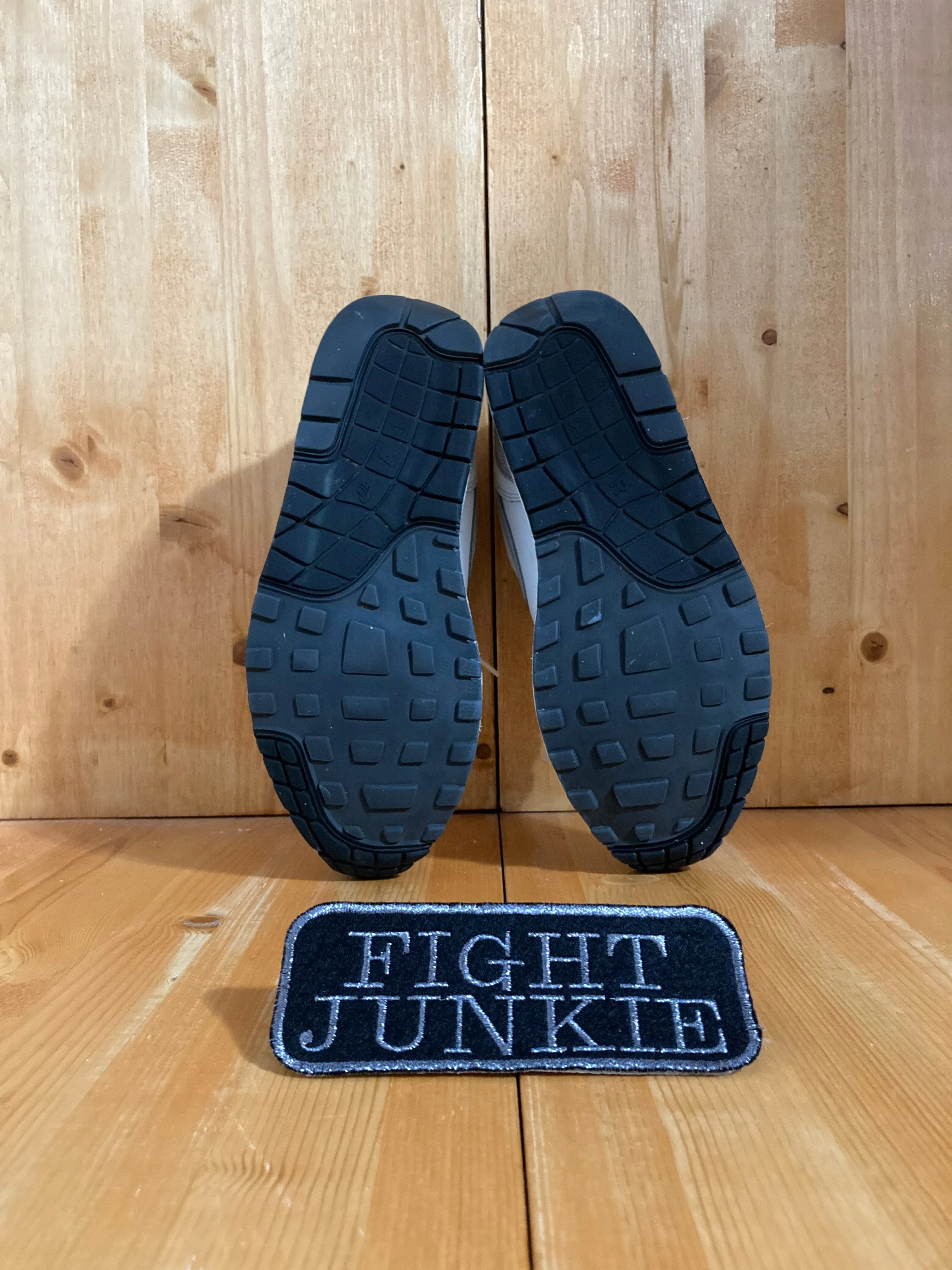 Asics Japan Golf Shoes NIKE AIRMAX 1 ESSENTIAL Women Size 10 Shoes Sneakers White & Gray 599820-111