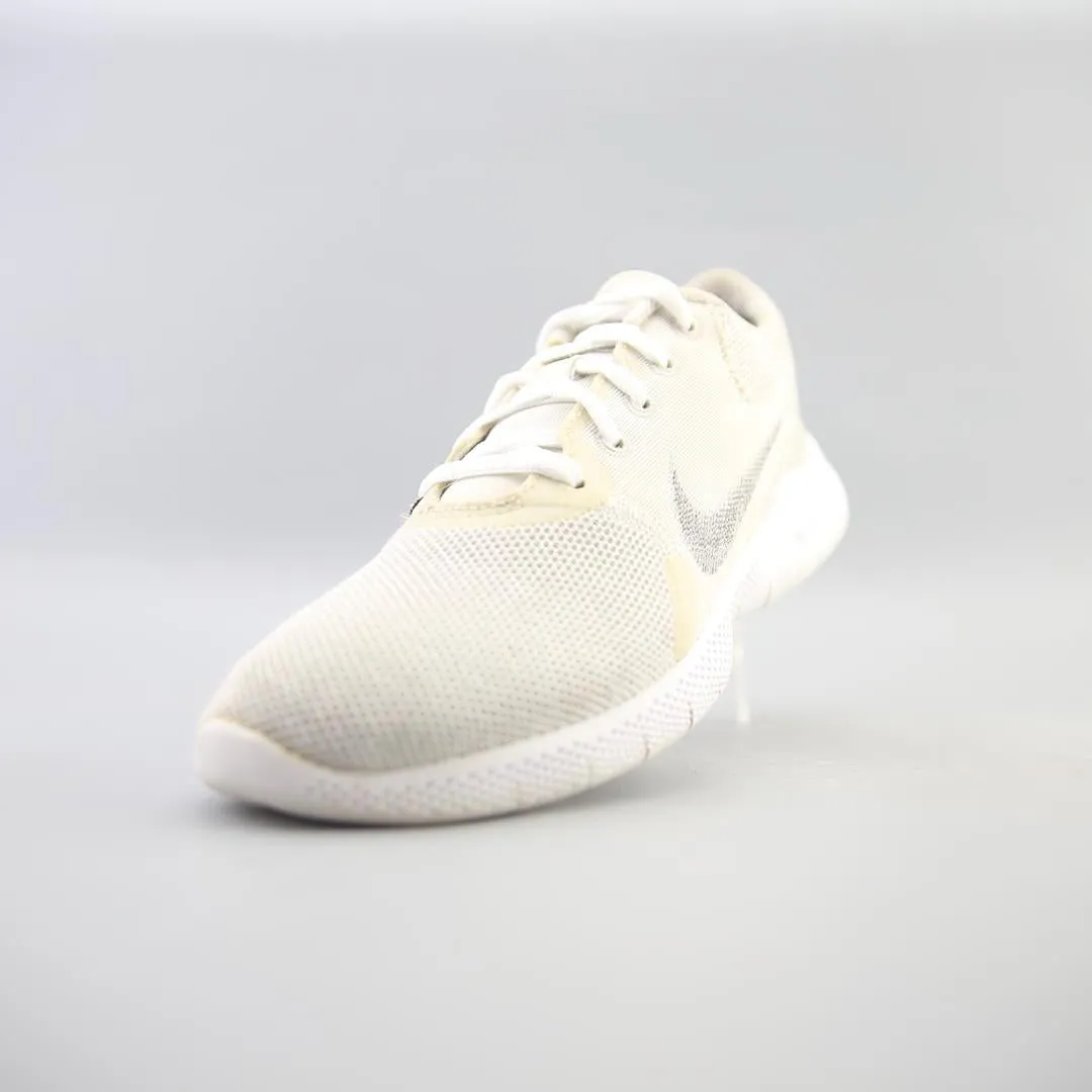 NIKE FLEX  EXPERIENCE RUN 10 Running Shoes Reviewed