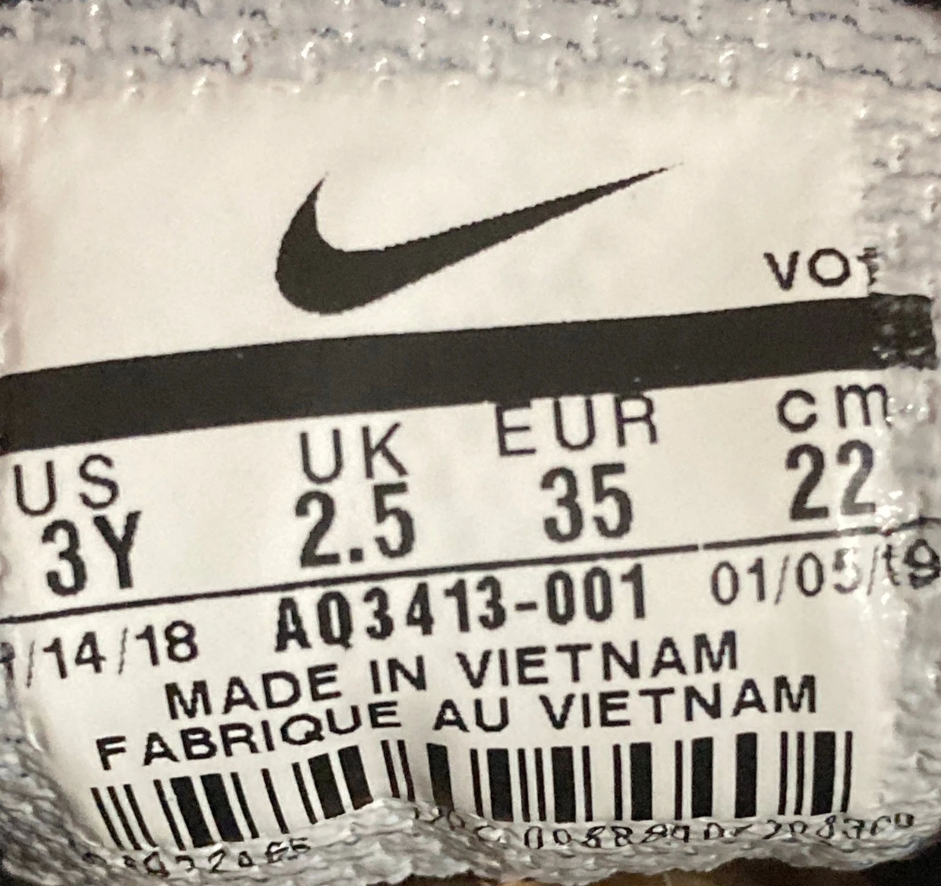 NIKE  KYRIE FLYTRAP II 2 Youth Size 3 Shoes Sneakers Black & White AQ3413-001 Asics Gel Upcourt Badminton Shoe