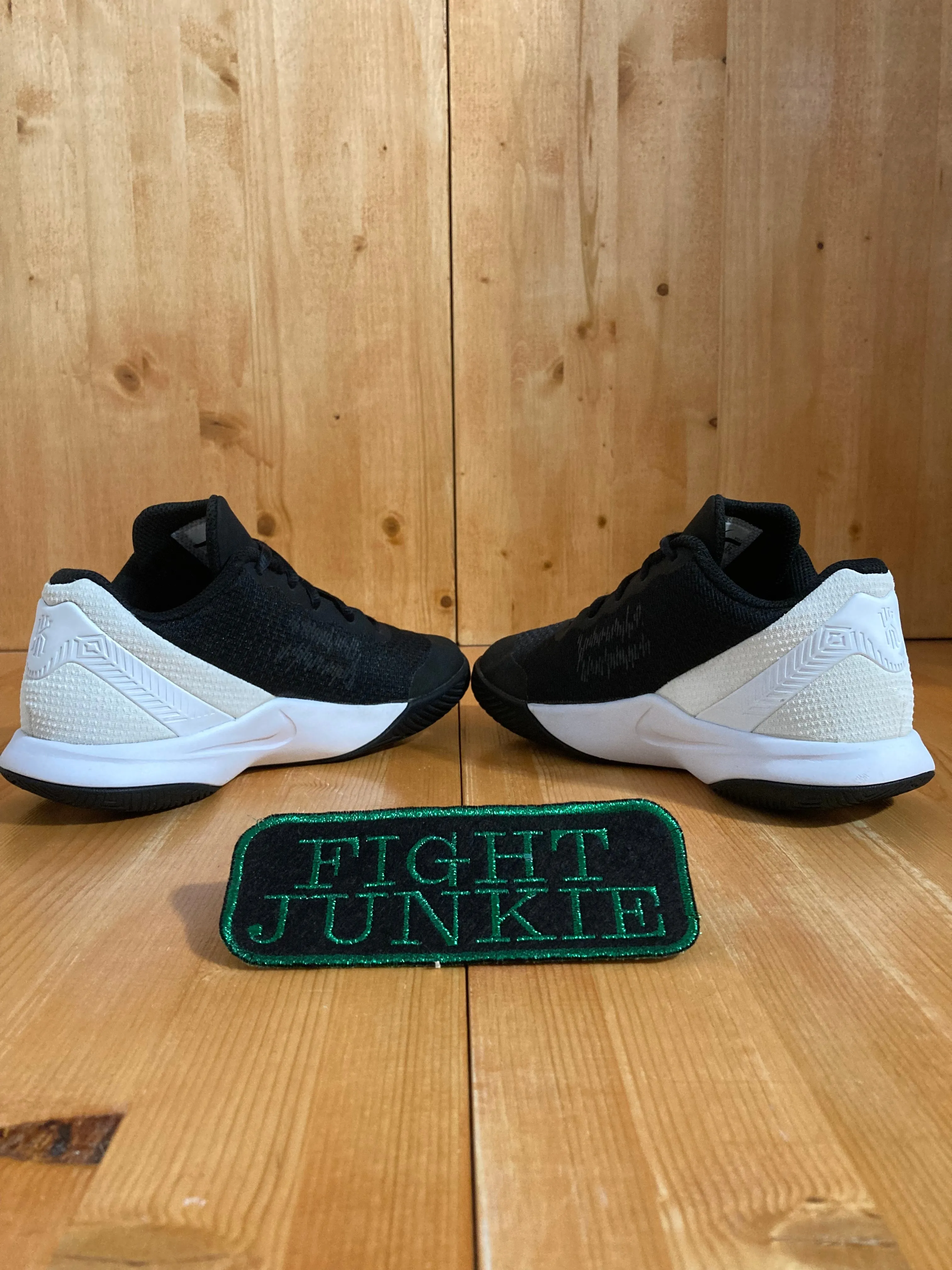 NIKE  KYRIE FLYTRAP II 2 Youth Size 3 Shoes Sneakers Black & White AQ3413-001 Best Asics Shoes For Achilles Tendonitis