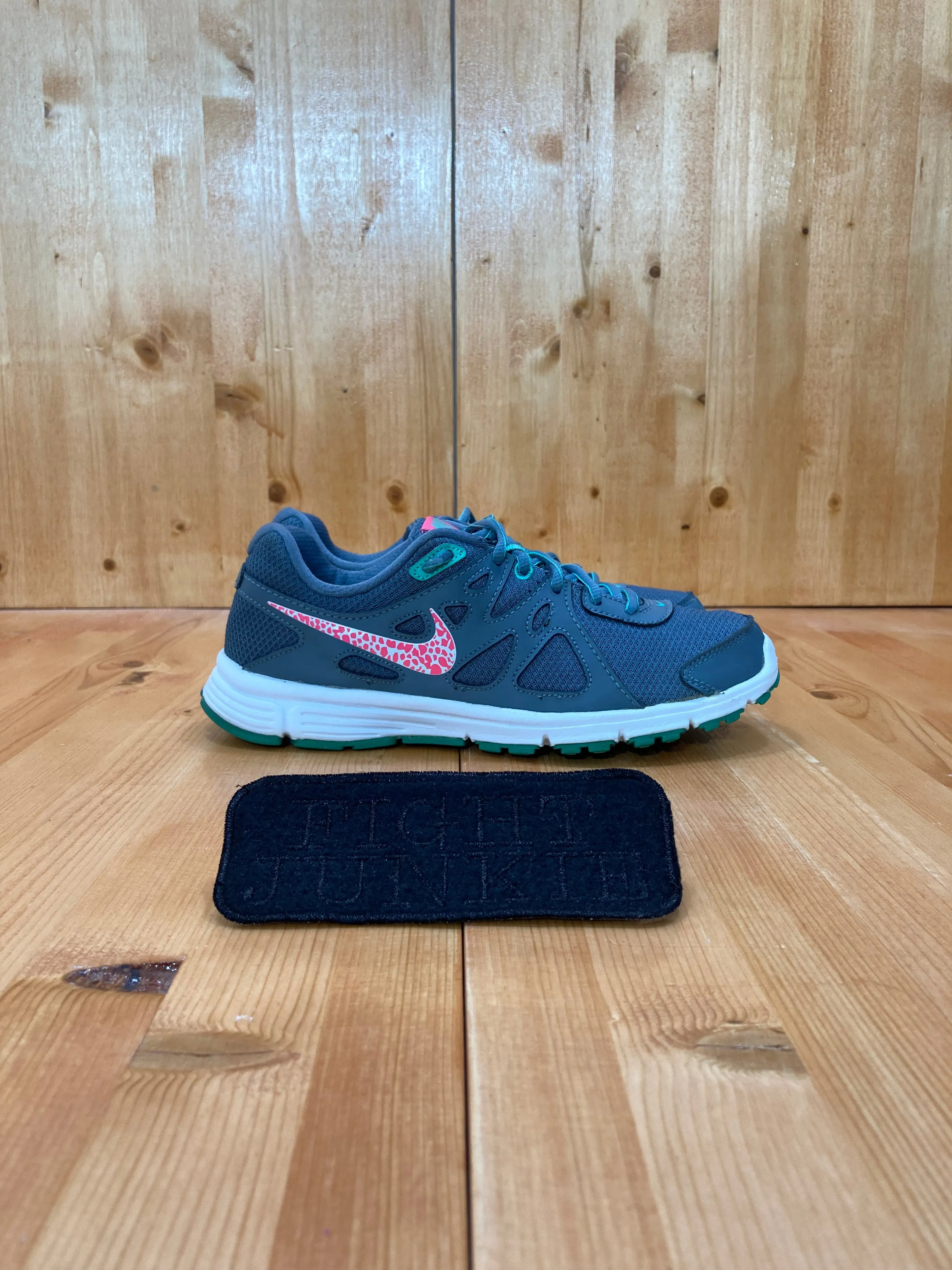 NIKE REVOLUTION 2 Women Size 7 Running Shoes Sneakers Graphite Gray 554900-409 Gel Nimbus Asics Running Shoes