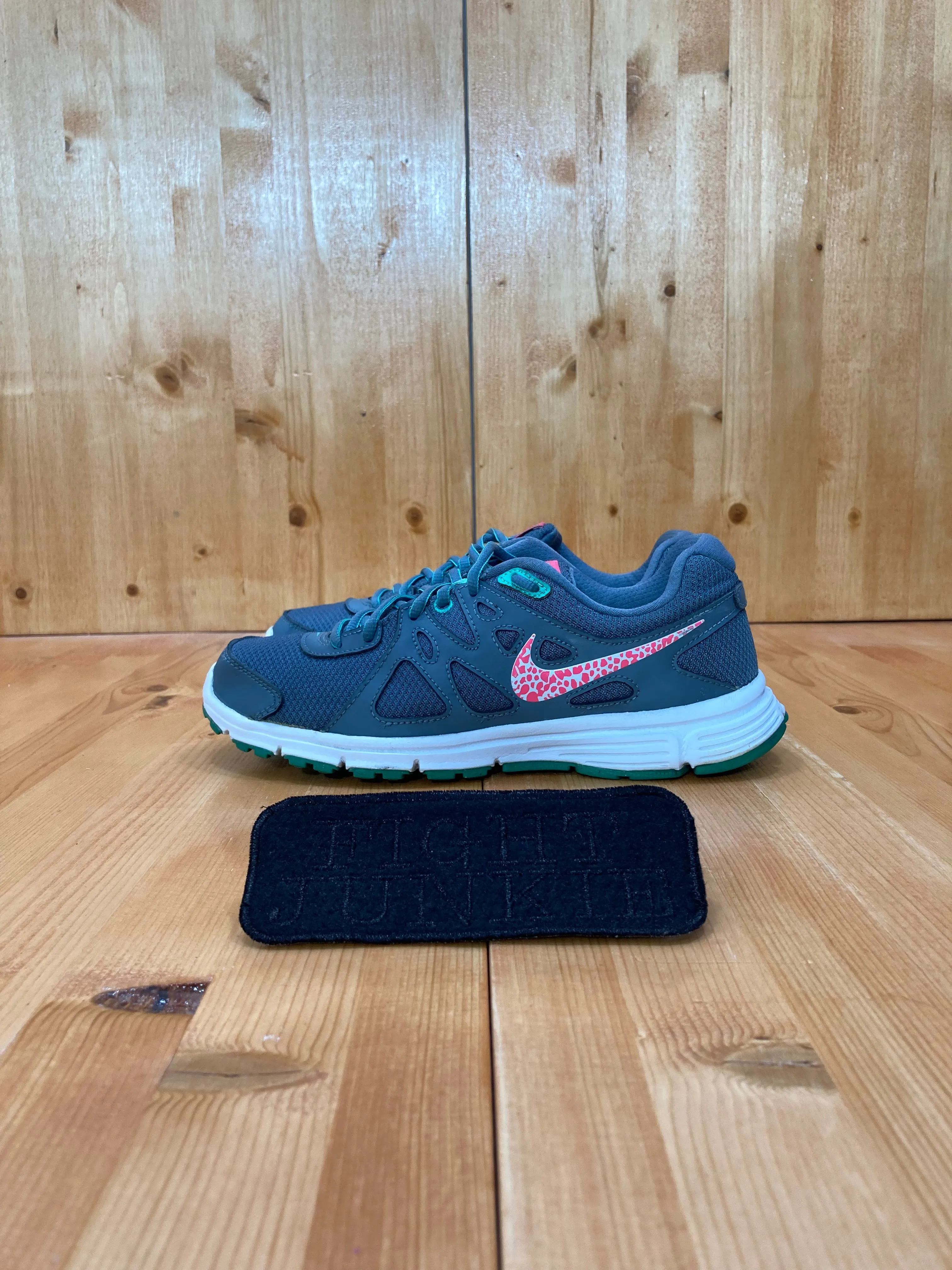 NIKE REVOLUTION 2 Women Size 7 Running Shoes Sneakers Graphite Gray 554900-409 Tokyo Marathon Asics Shoes