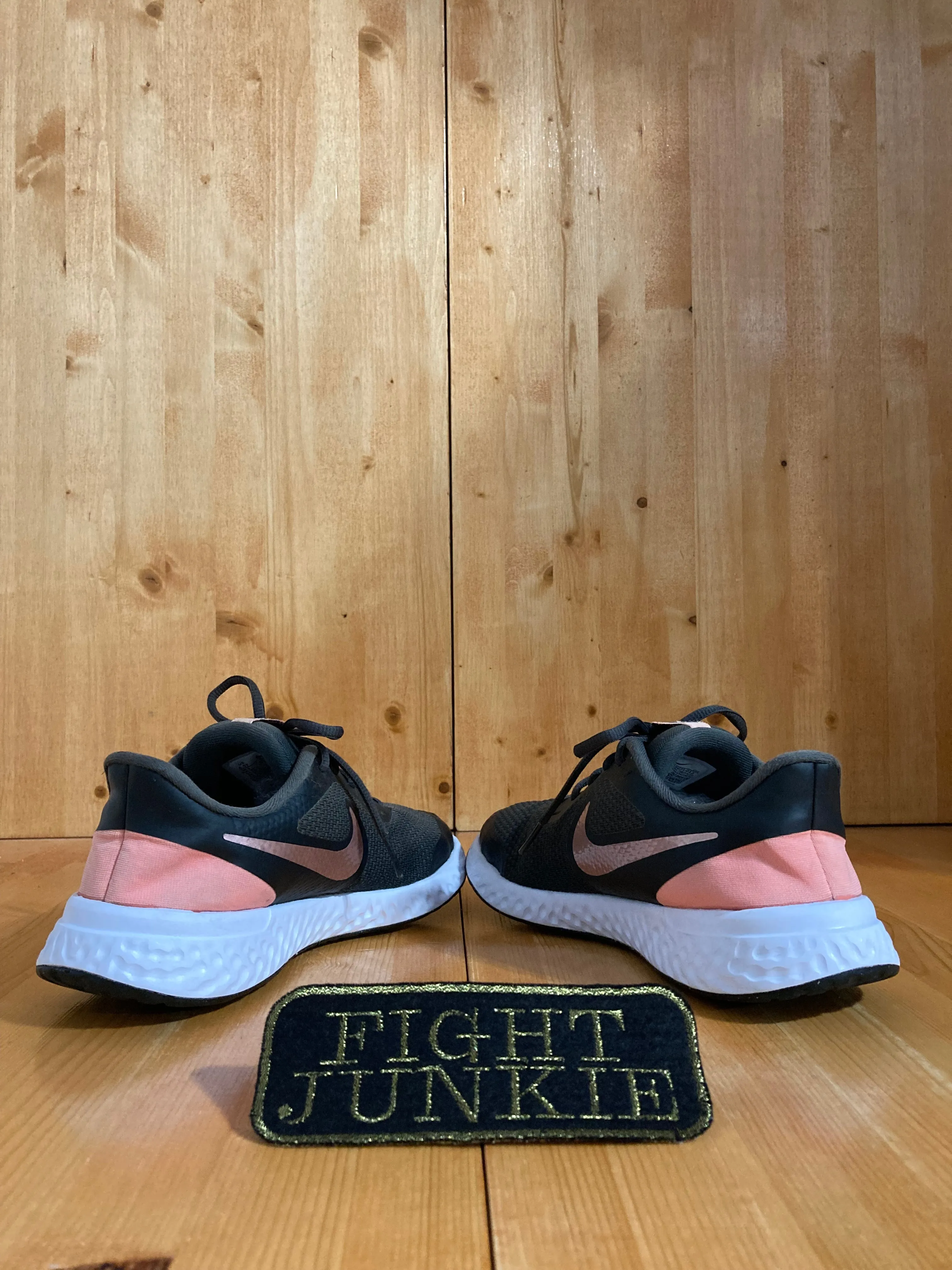 Asics Patriot 10 Running Shoes NIKE REVOLUTION 5 Youth Size 6.5Y Running Training Shoes Sneakers