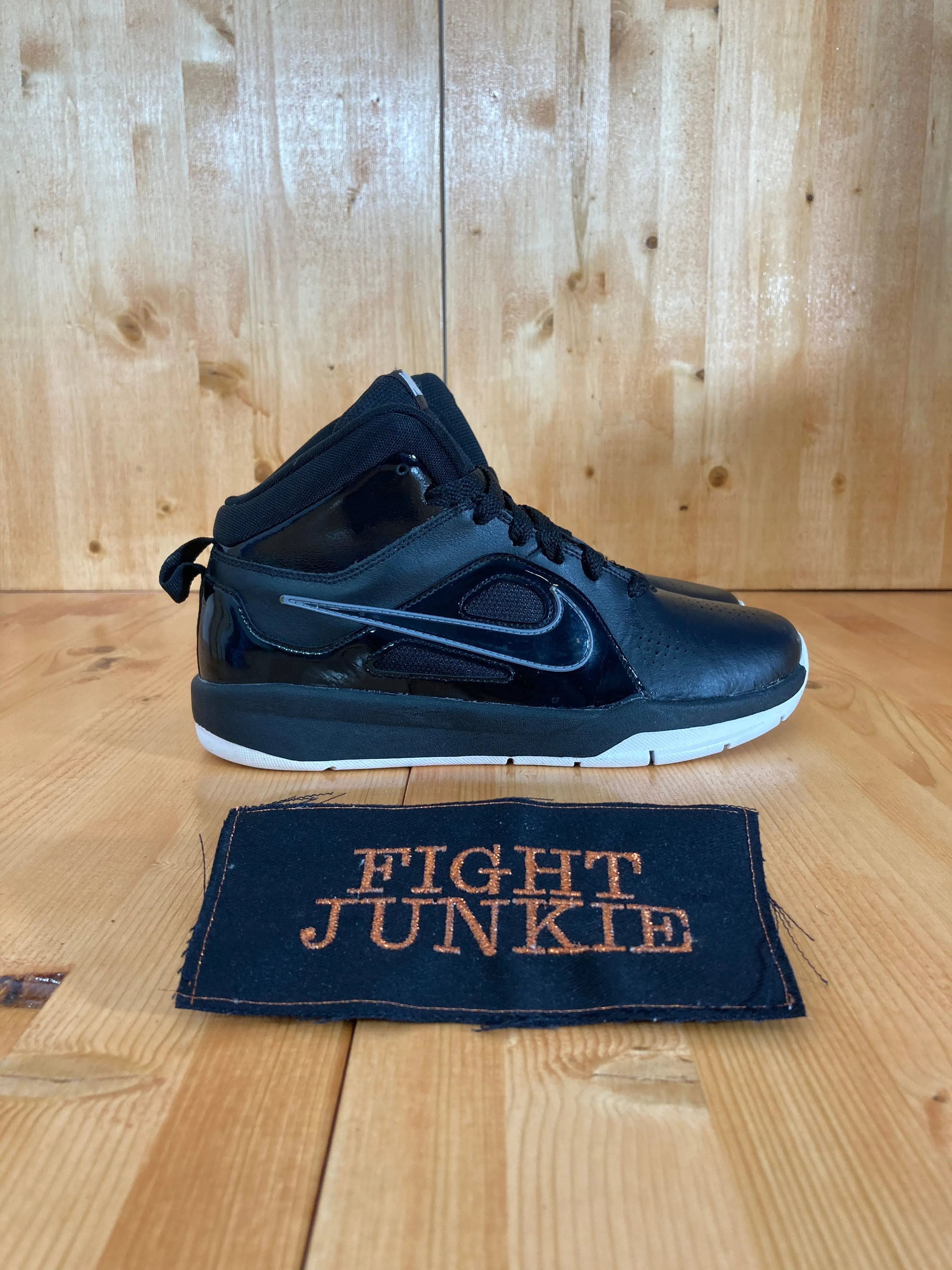 Nike Team Hustle D 6 Gs Youth Size 6Y Shoes Sneakers Black Asics Shoe Selector