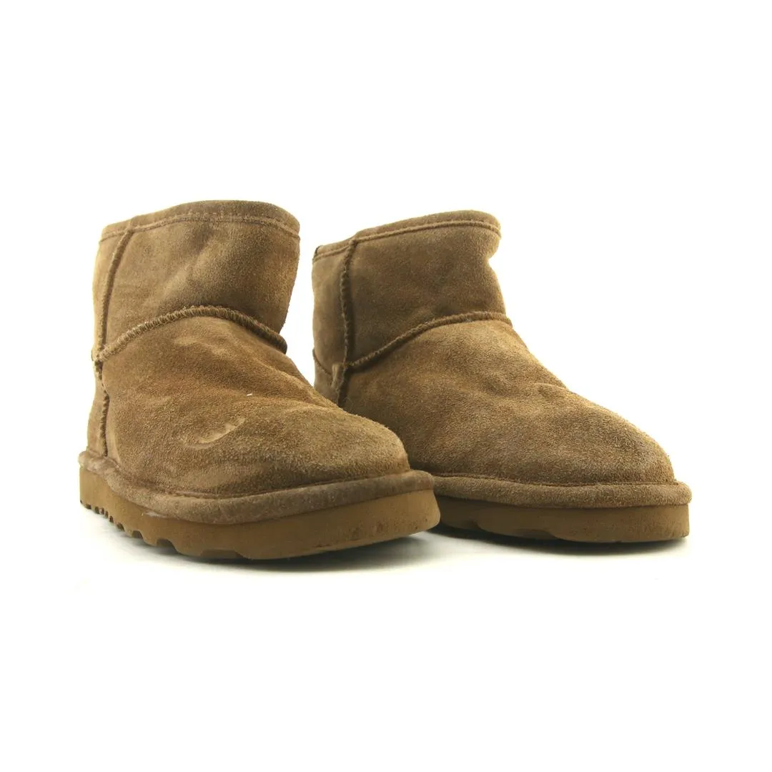 BEARPAW  ALYSSA Gladstone Casual Steel Toe Work Shoe