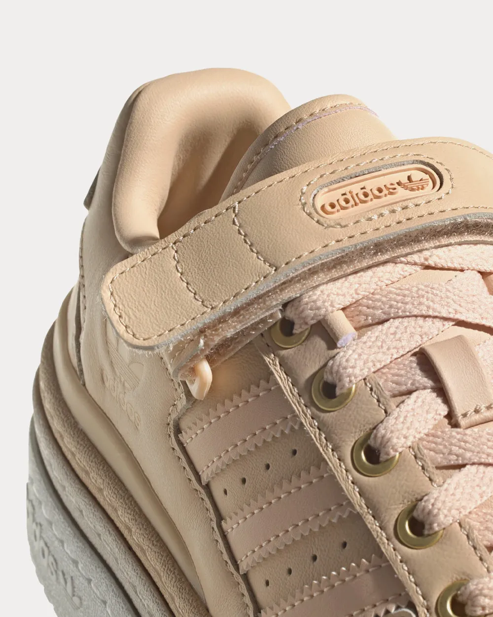 Triple Platforum Halo Blush / Off White / Pale Nude Low Top Sneakers Adidas Samba Shoes Uk