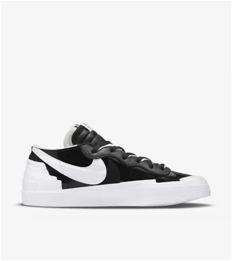 Asics Shoes Singapore NIKE BLAZER LOW SACAI BLACK PATENT LEATHER