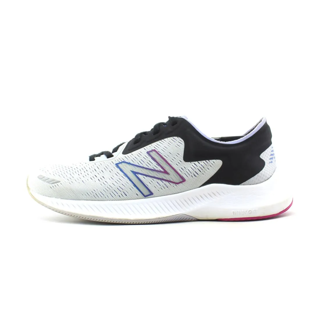 NEW BALANCE COMFORT  INSERT Running Shoe Store Gait Analysis Berlin Marathon Training