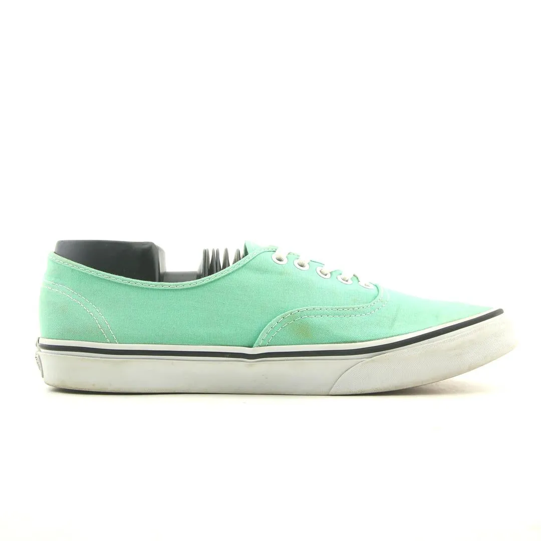 Pull-on Slip On Casual Shoes VANS AUTHENTIC