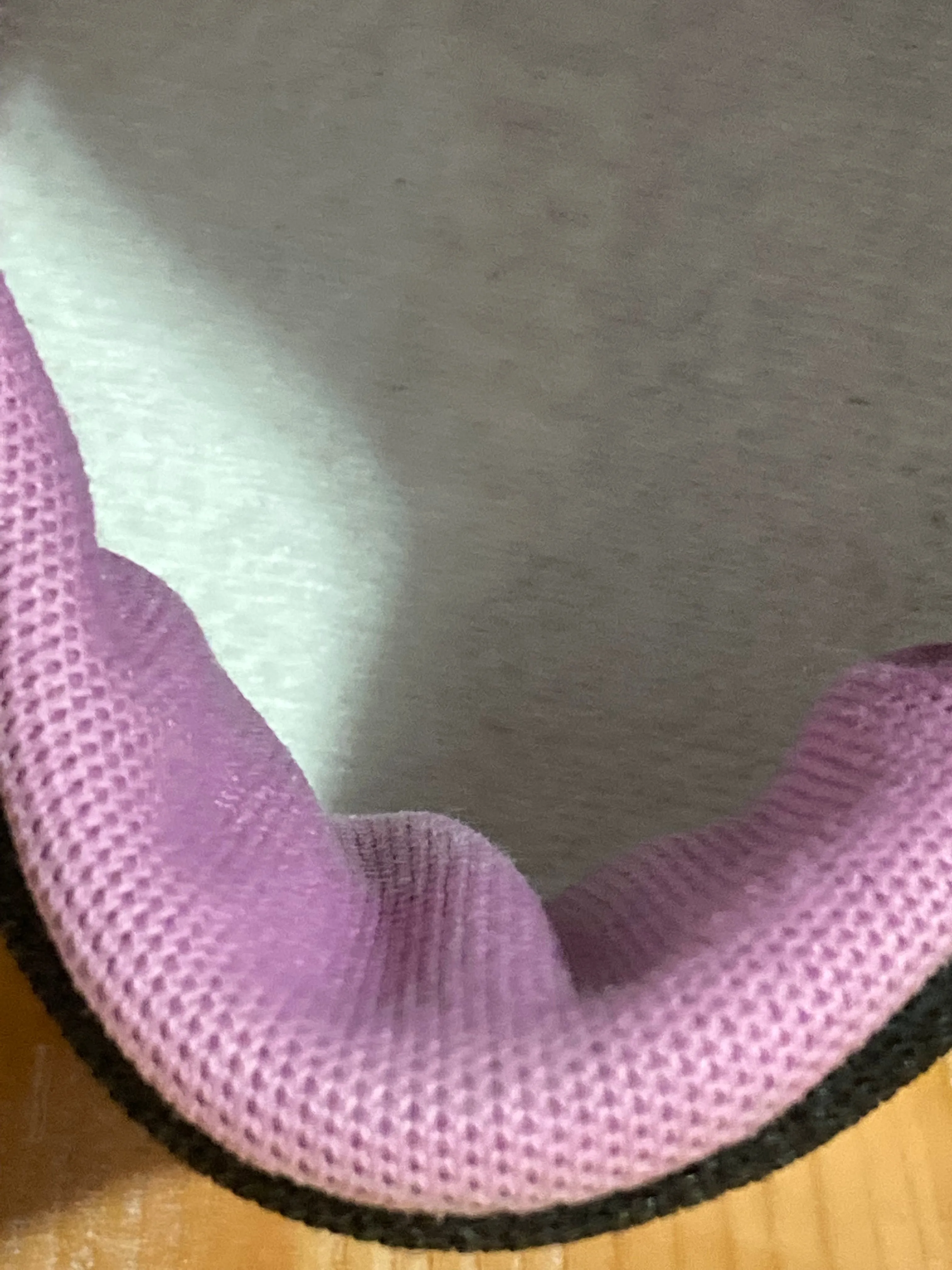 Asics Tiger Soccer Shoes NIKE FLEX SUPREME TR 2 Women Size 8.5 Running Shoes Sneakers Black & Pink 616694-007