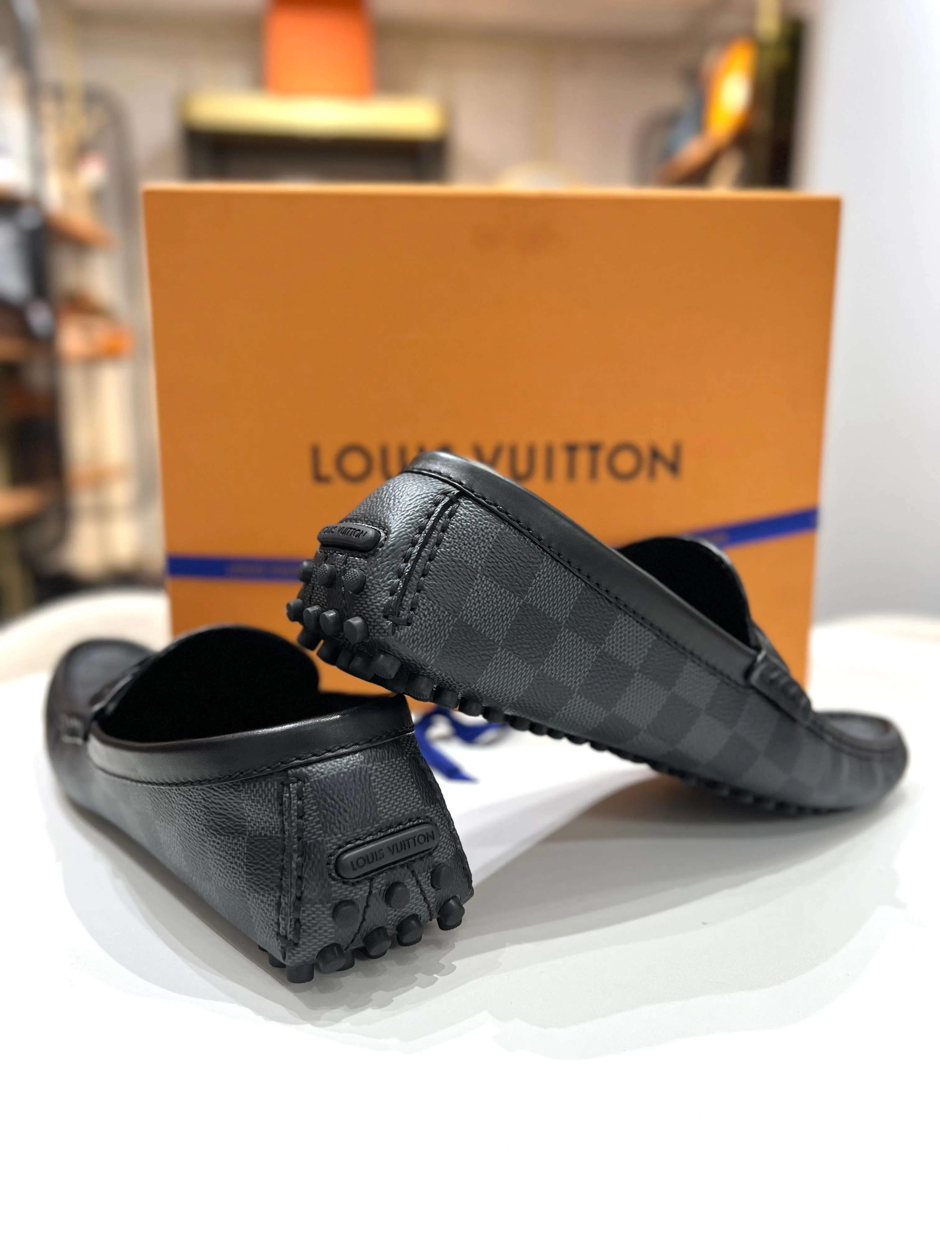 Older Casual Shoes Louis Vuitton Canvas Casual Shoes for Men Size 8 1/2