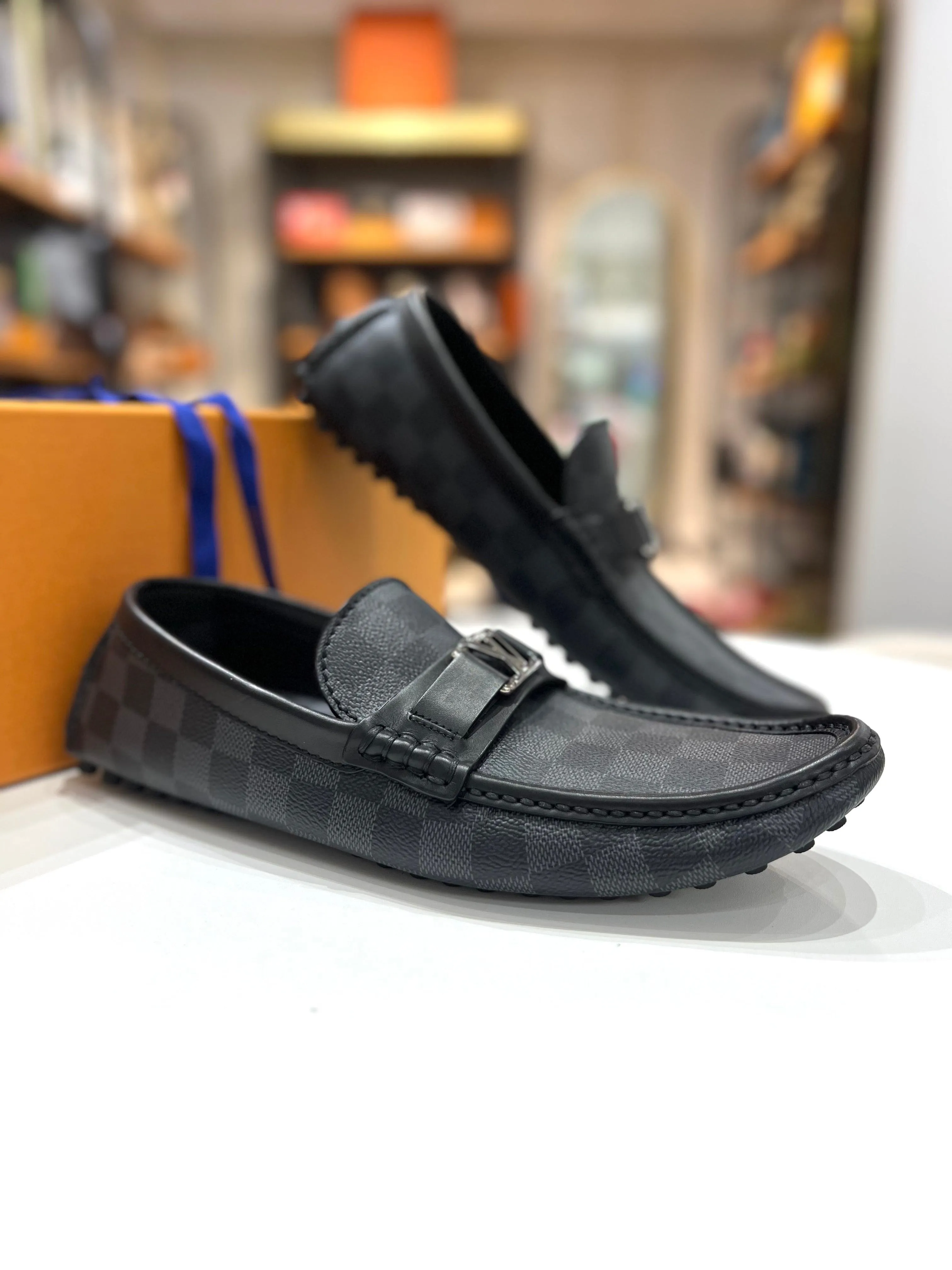 Louis Vuitton Canvas Casual Shoes for Men Size 8 1/2 On Shoes Business Casual