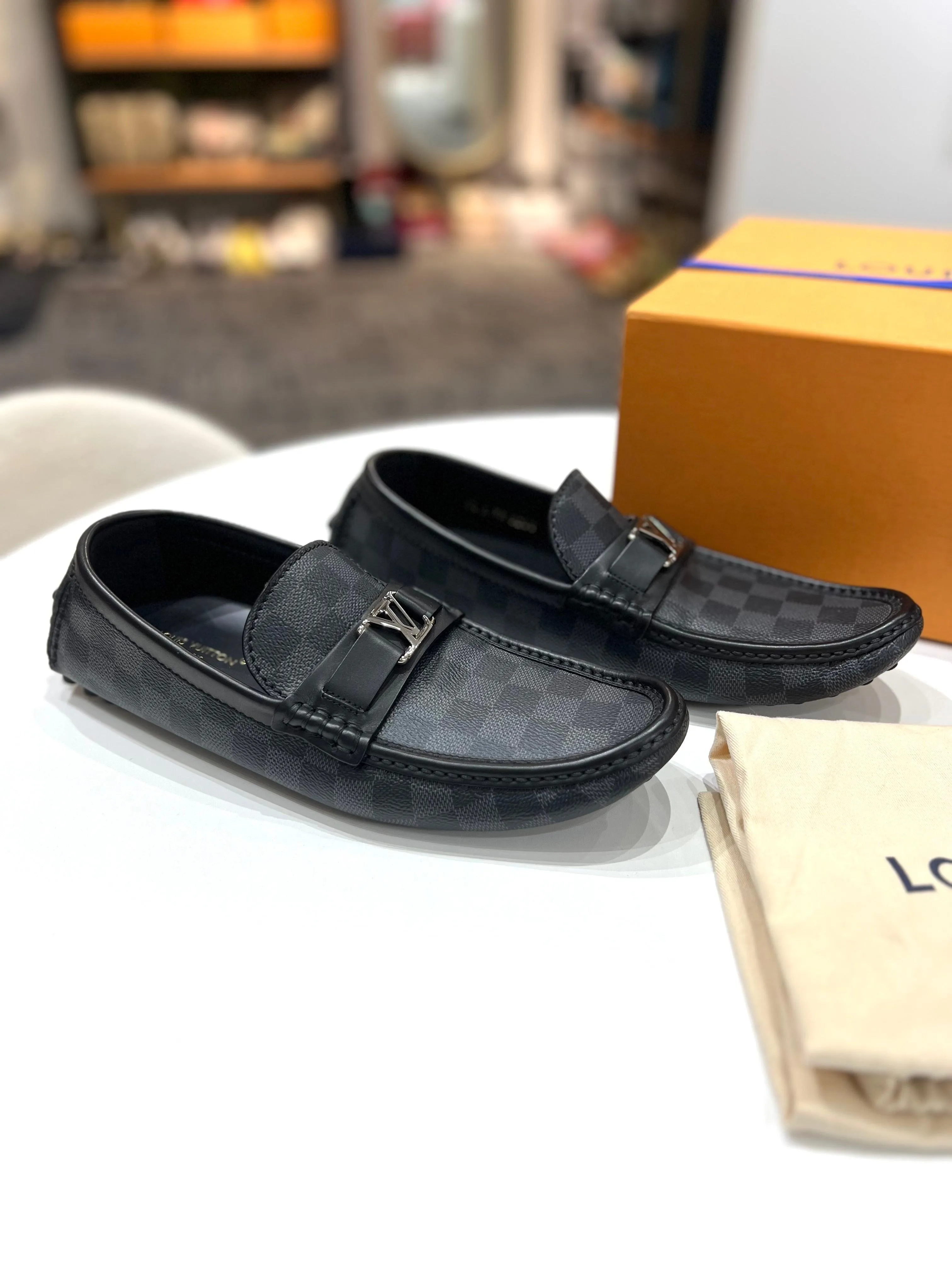 Louis Vuitton Canvas Casual Shoes for Men Size 8 1/2 Originals Sl 72 Casual