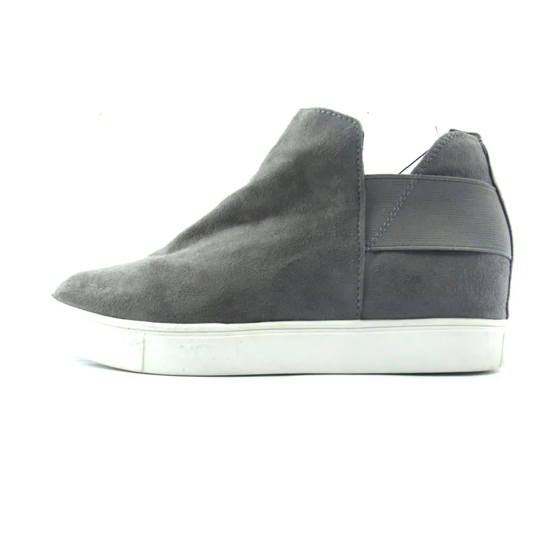 530 Casual Shoes Sea Salt SODA  .