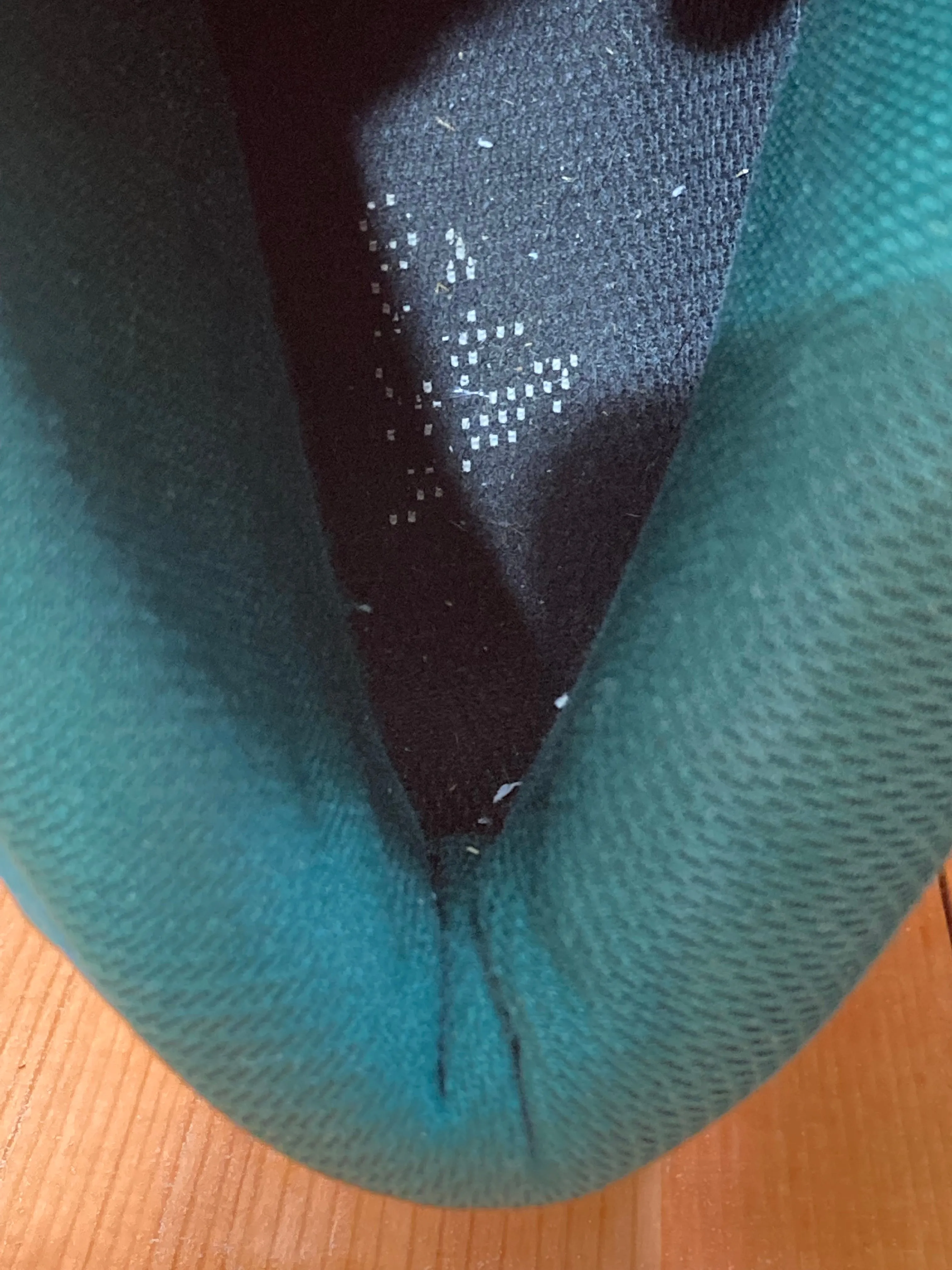 Non Marking Adidas Shoes HTF ADIDAS CRAZY HUSTLE NBA BOUNCE Men Size 15 Shoes Sneakers Green BY4310