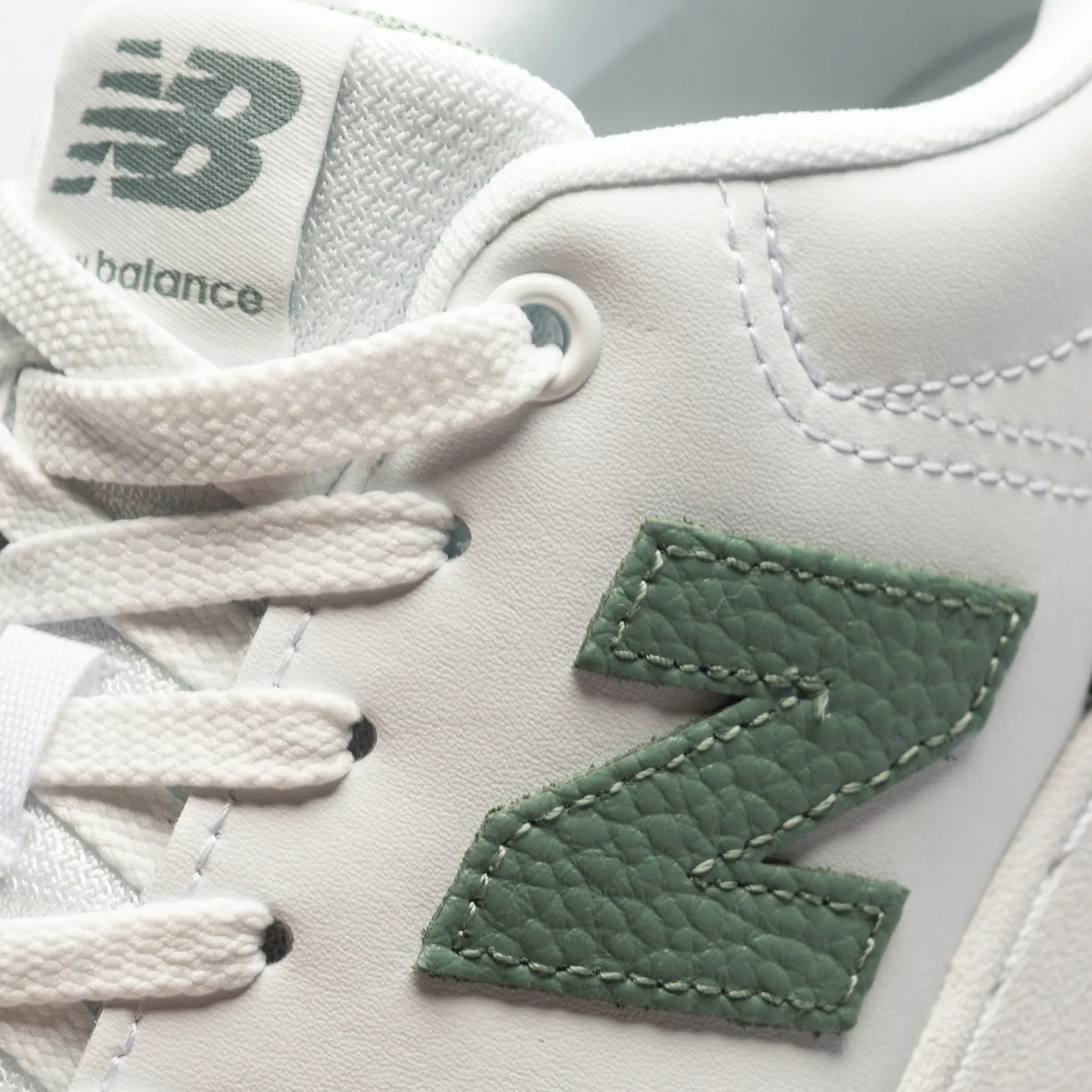 NEW BALANCE MEN'S BB80 GREEN/WHITE SNEAKER SHOES New Balance Shoes Womens