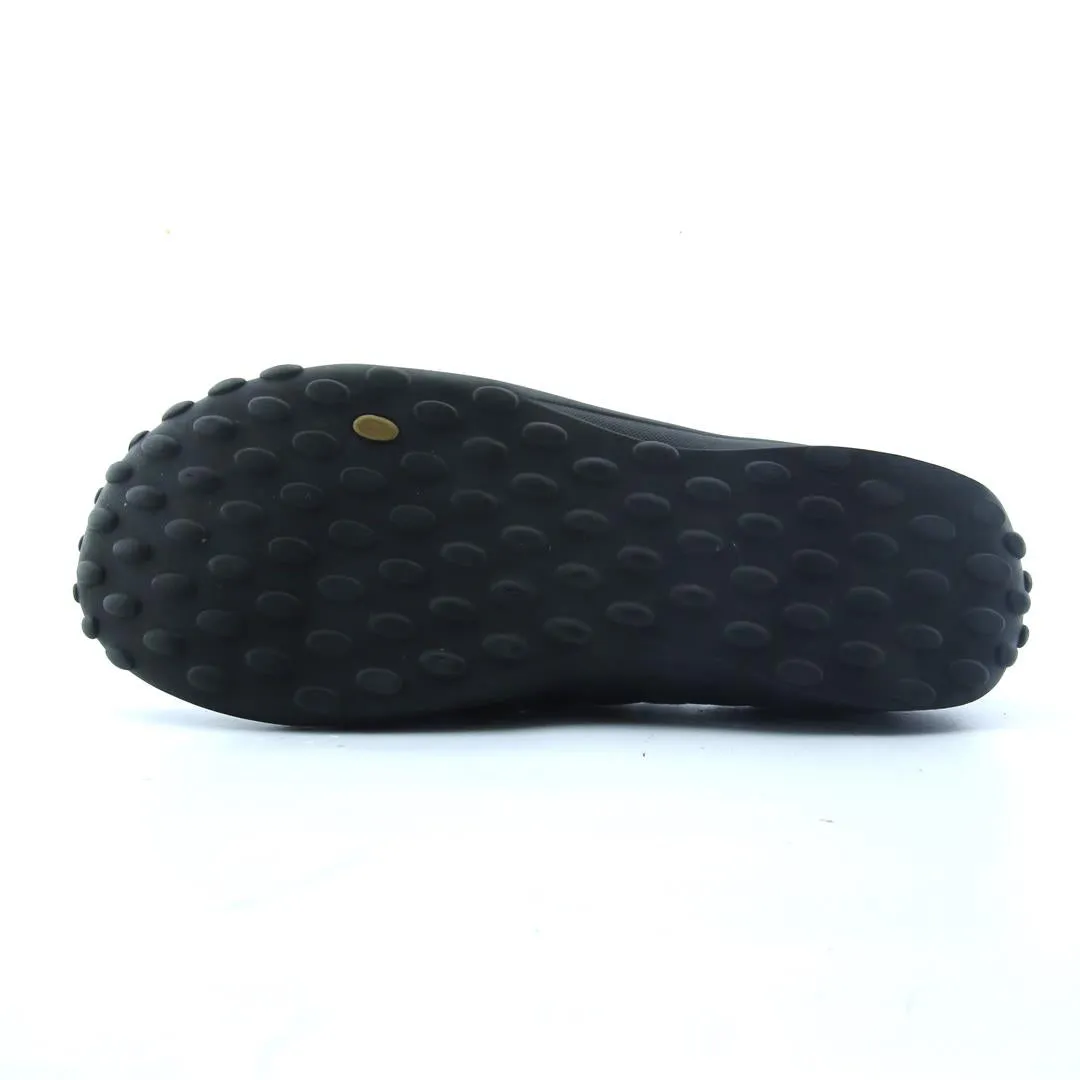 PRIVO . Size 6 Casual Shoes