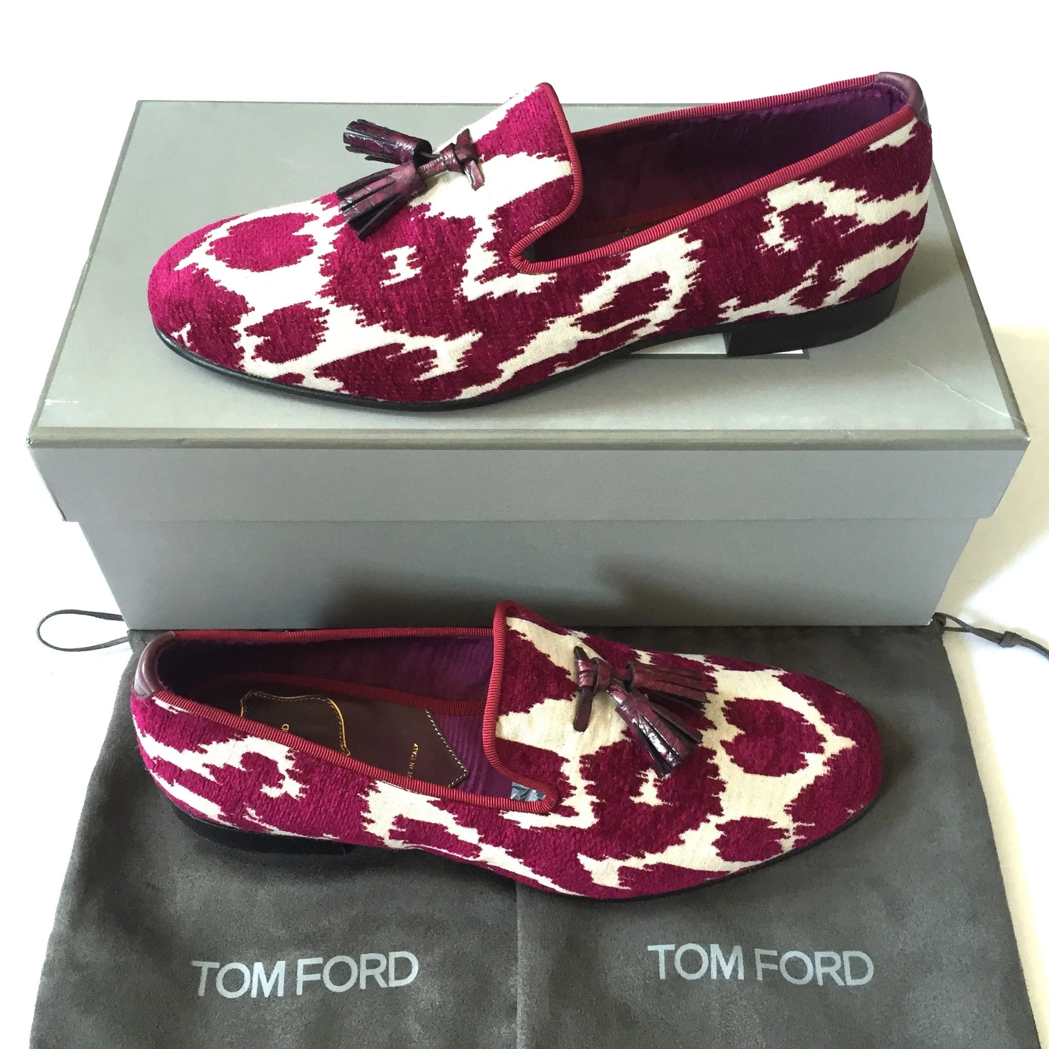 Female Flat Slippers Tom Ford - Magenta Jacquard Croc Tassel Loafers