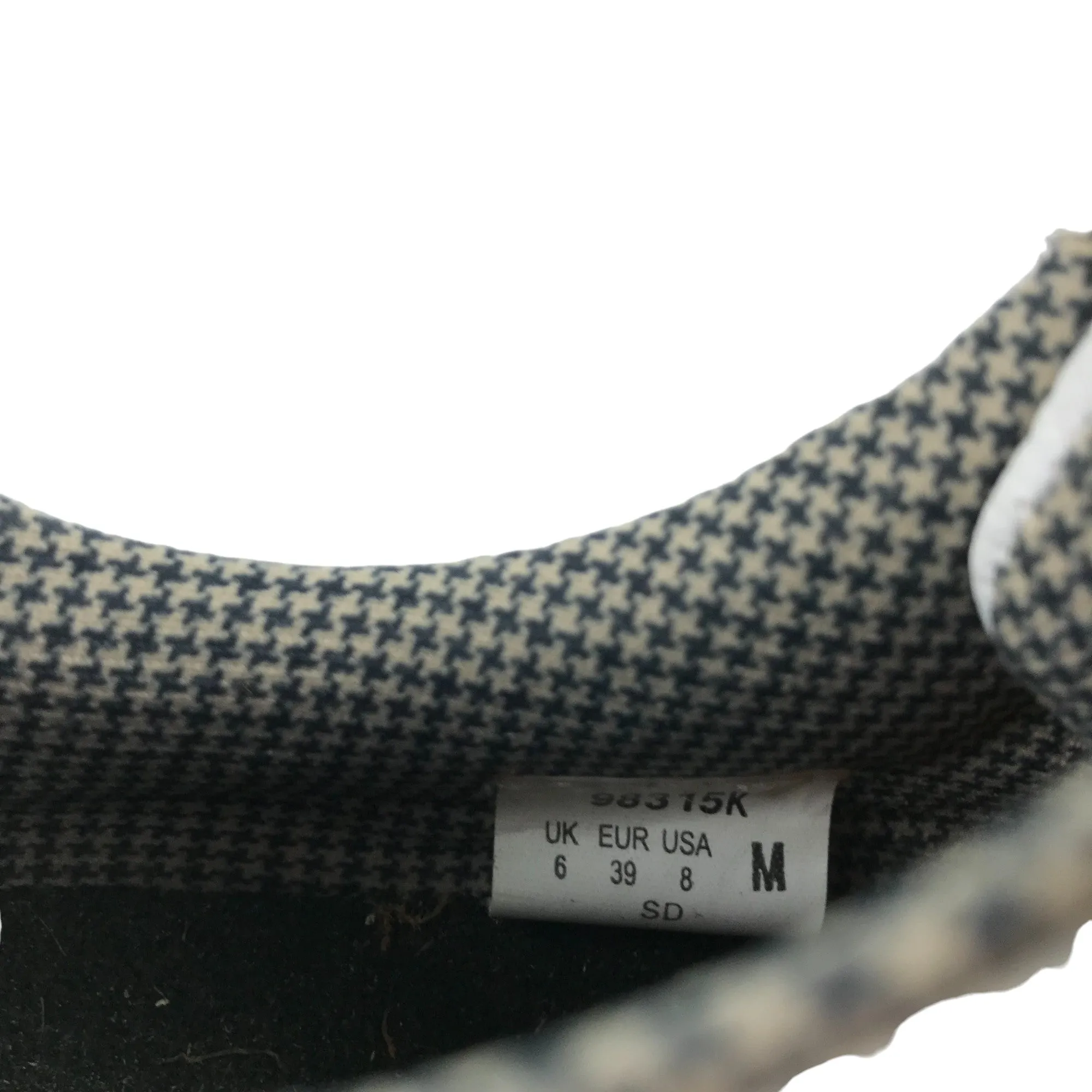 Old Adidas Basketball Shoes FootJoy Golf Shoes Shoe Size 6 White and Light Brown