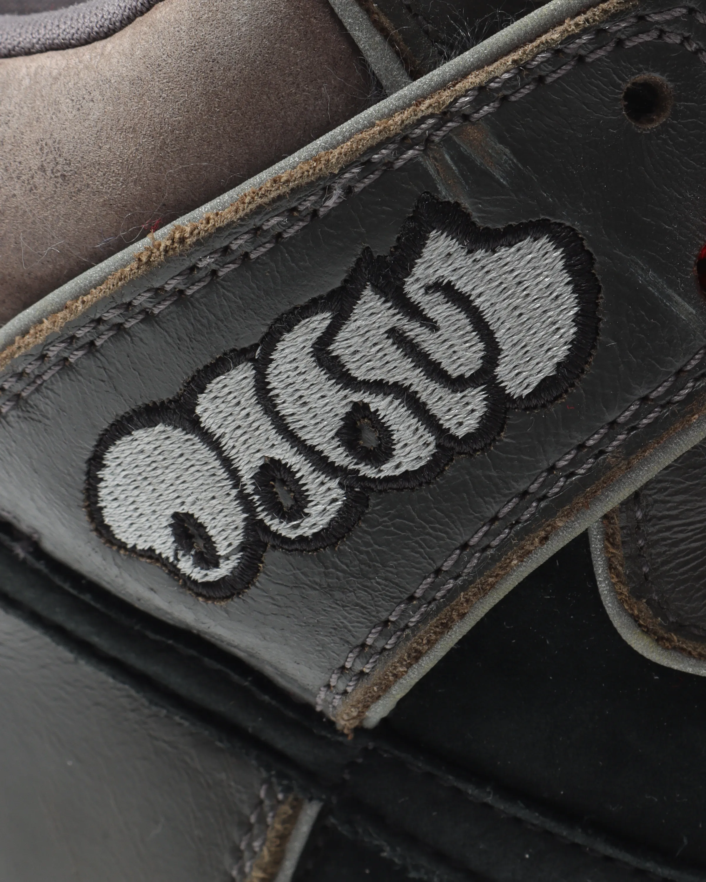 Dunk High SB Premium "MF DOOM" Asics Sky Elite Flytefoam Mid Top 3 Volleyball Shoes