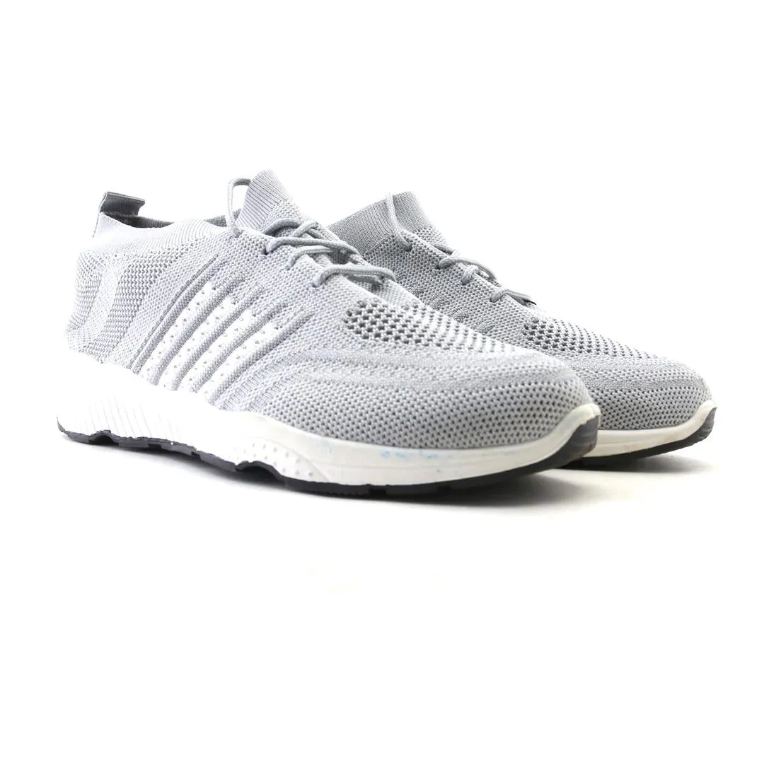 MORGAN TAYLOR . Basics Running Shoes