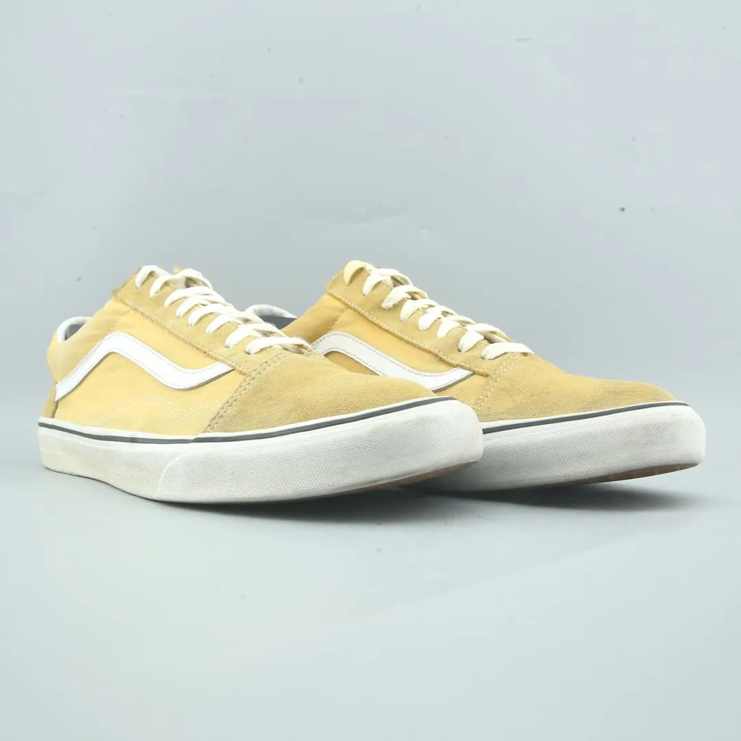 Dress Shoes With Casual Clothes VANS OLD SKOOL