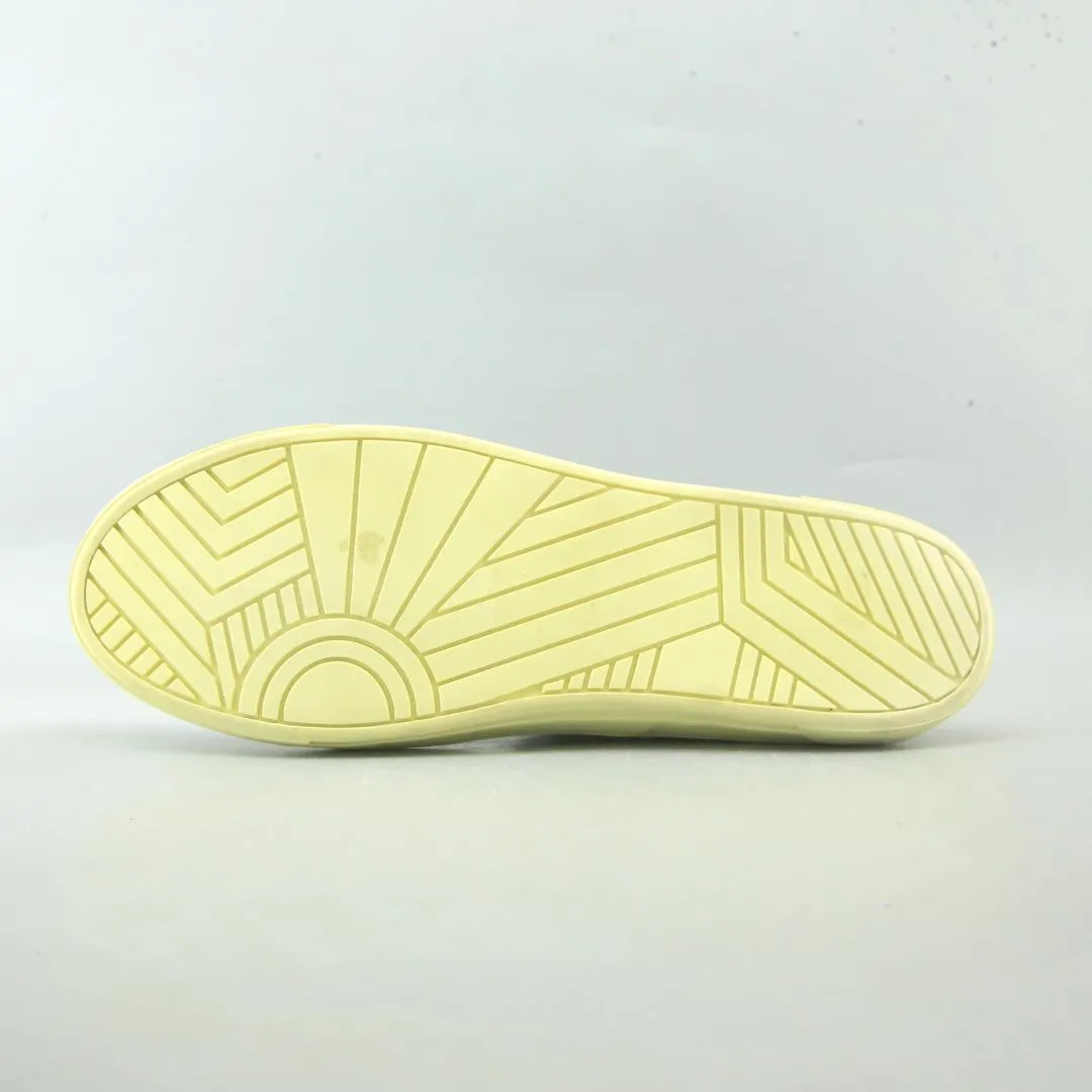 DOLCE VITA  . Air Max Dn8 Casual Shoes