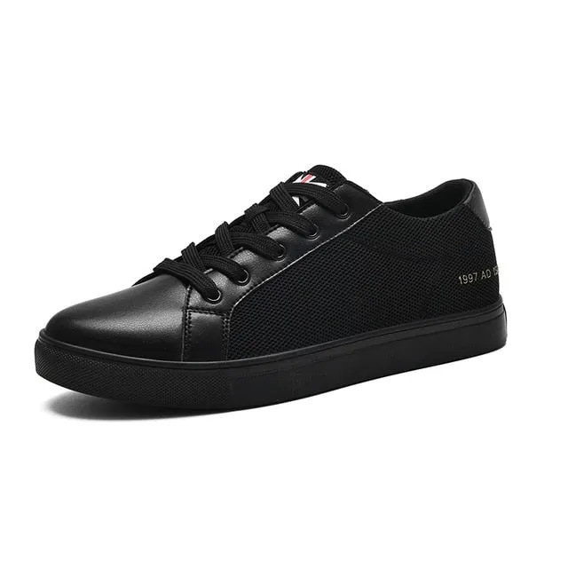 2018 Spring New Men Casual Shoes Breathable Wear Resistant Shoes Comfortable Summer White Round Toe Lace up Flat Snekaers Best Golf Shoes Wide Flat Feet