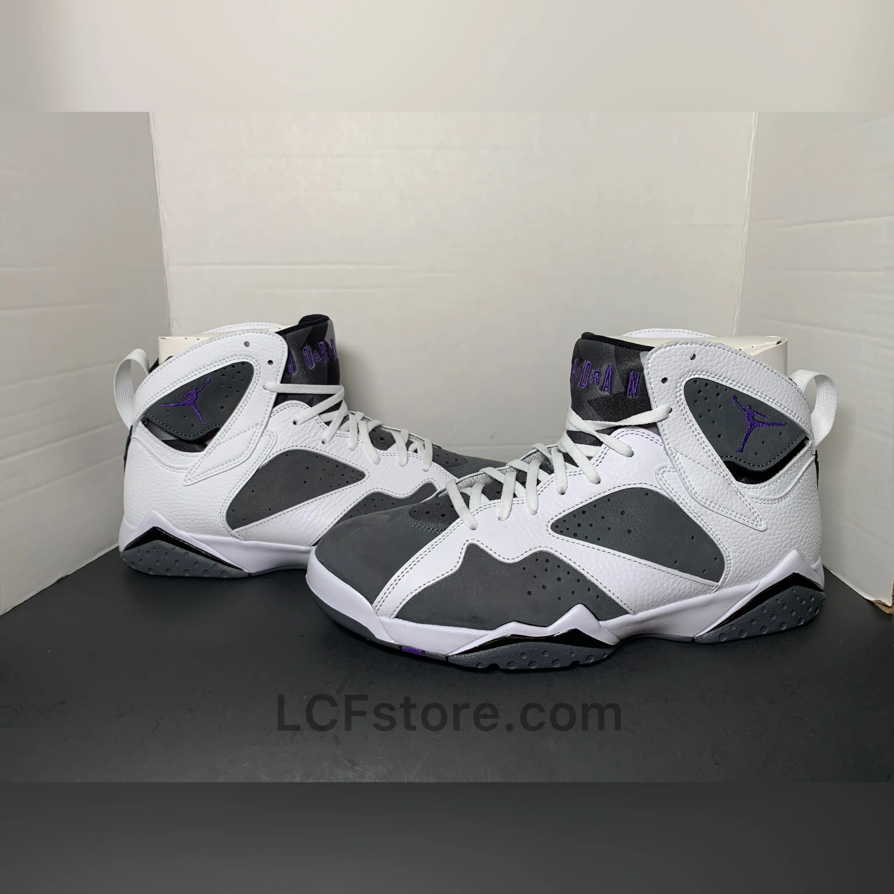 Asics Flagship Shoe Nike Air Jordan 7 Retro 'Flint' 2021