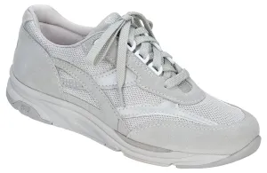 Trail Barefoot Shoes Women's Tour Mesh Lace Up Sneaker in Dust
